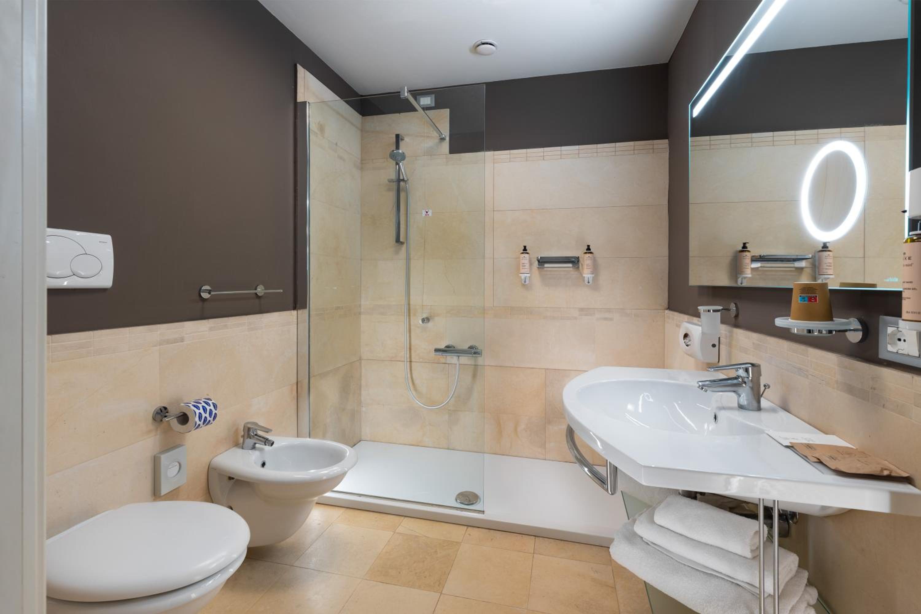 Privilege Double Room with Balcony and Sea View - Photo 5