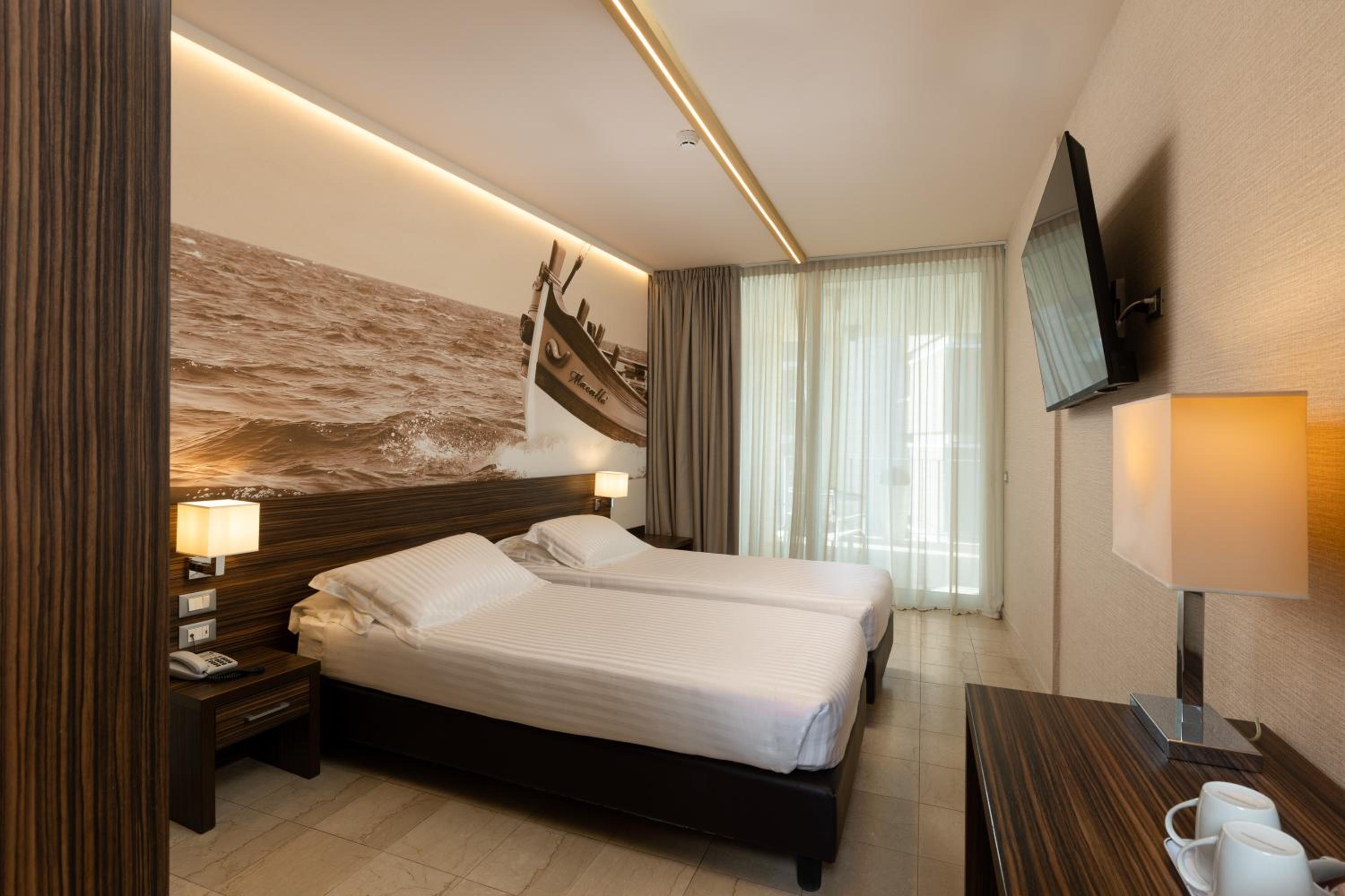 Classic Twin Room with Terrace - Photo 2