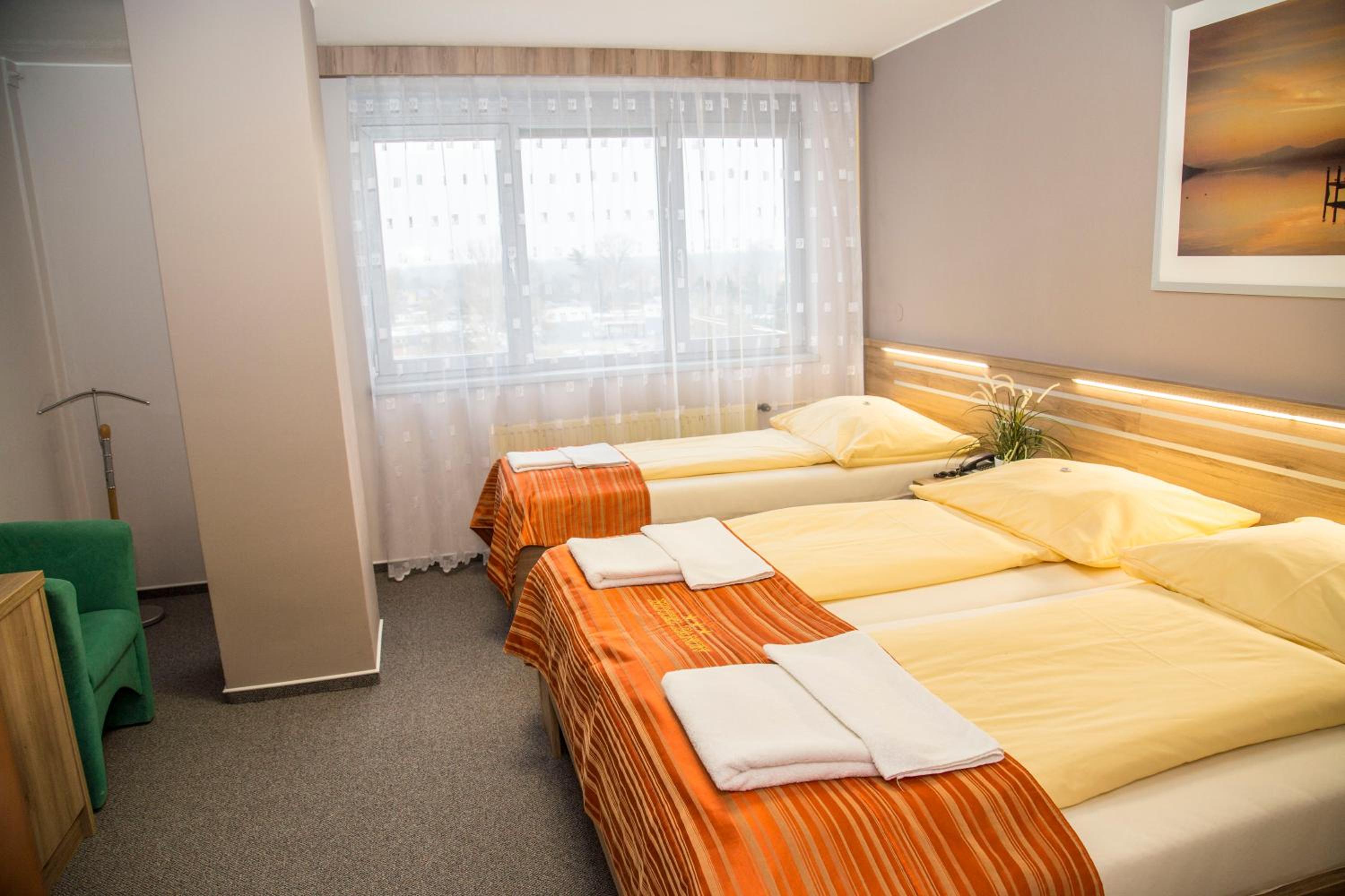 Triple Room - Photo 4