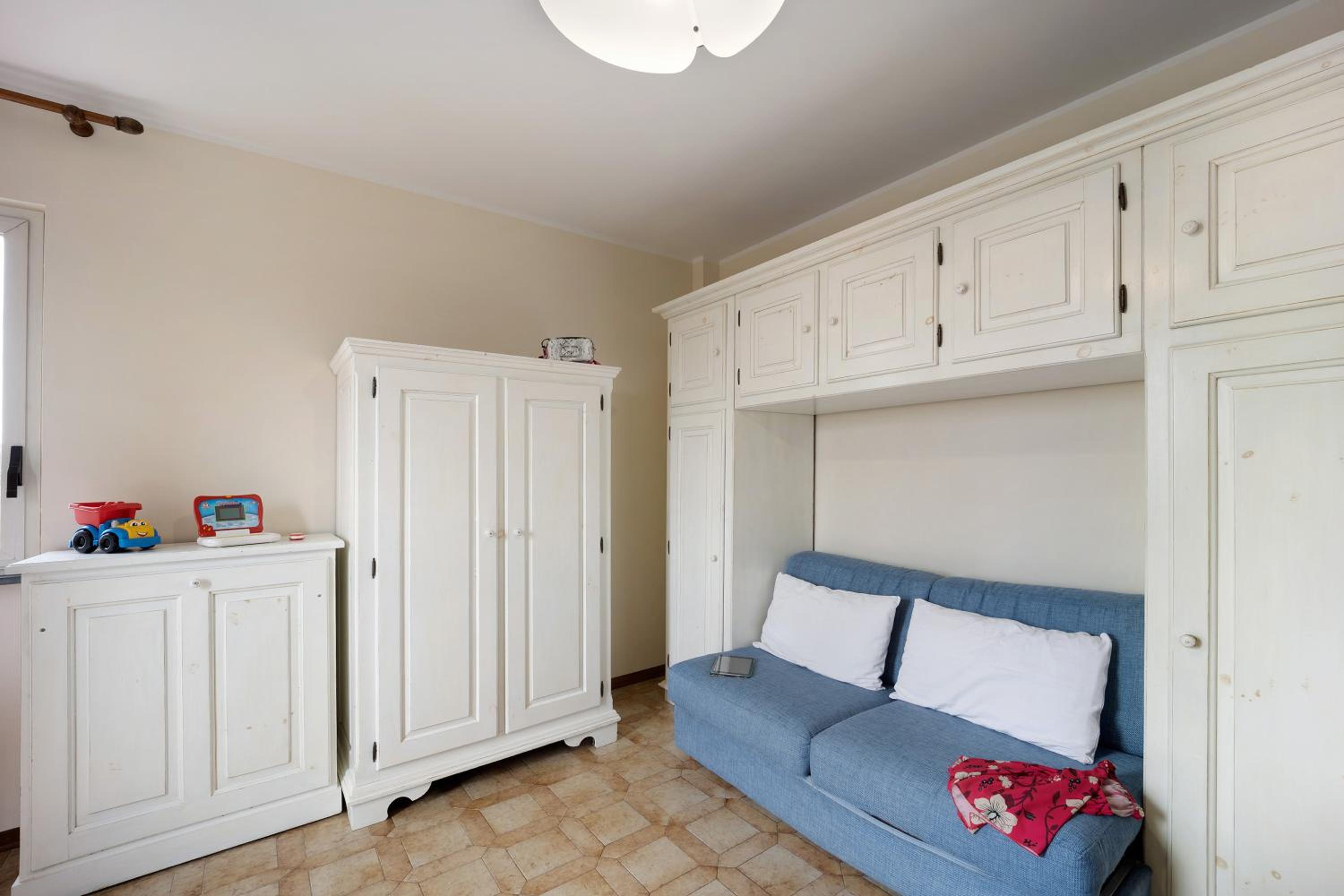 One-Bedroom House