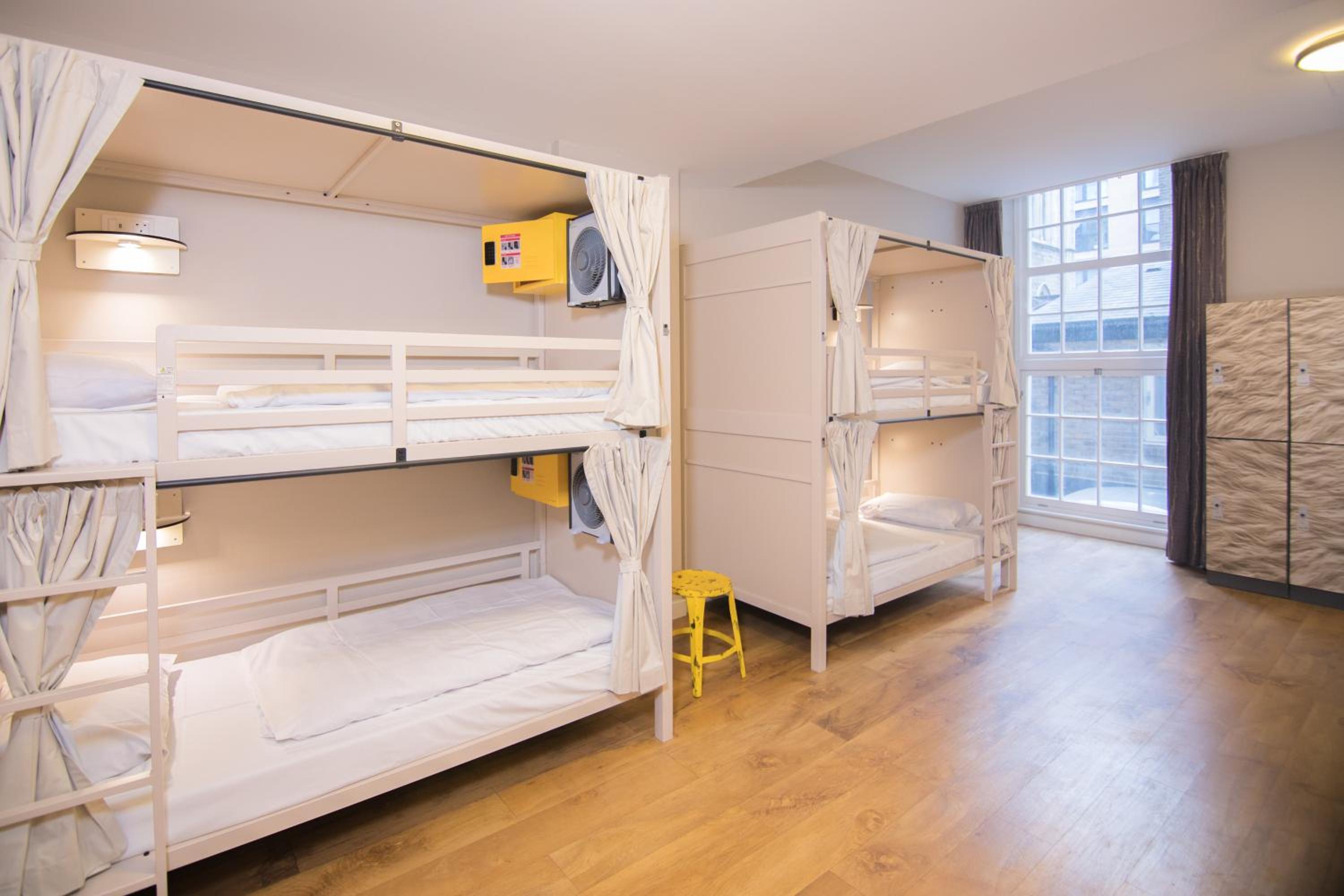 Bed in 6-Bed Mixed Dormitory Room