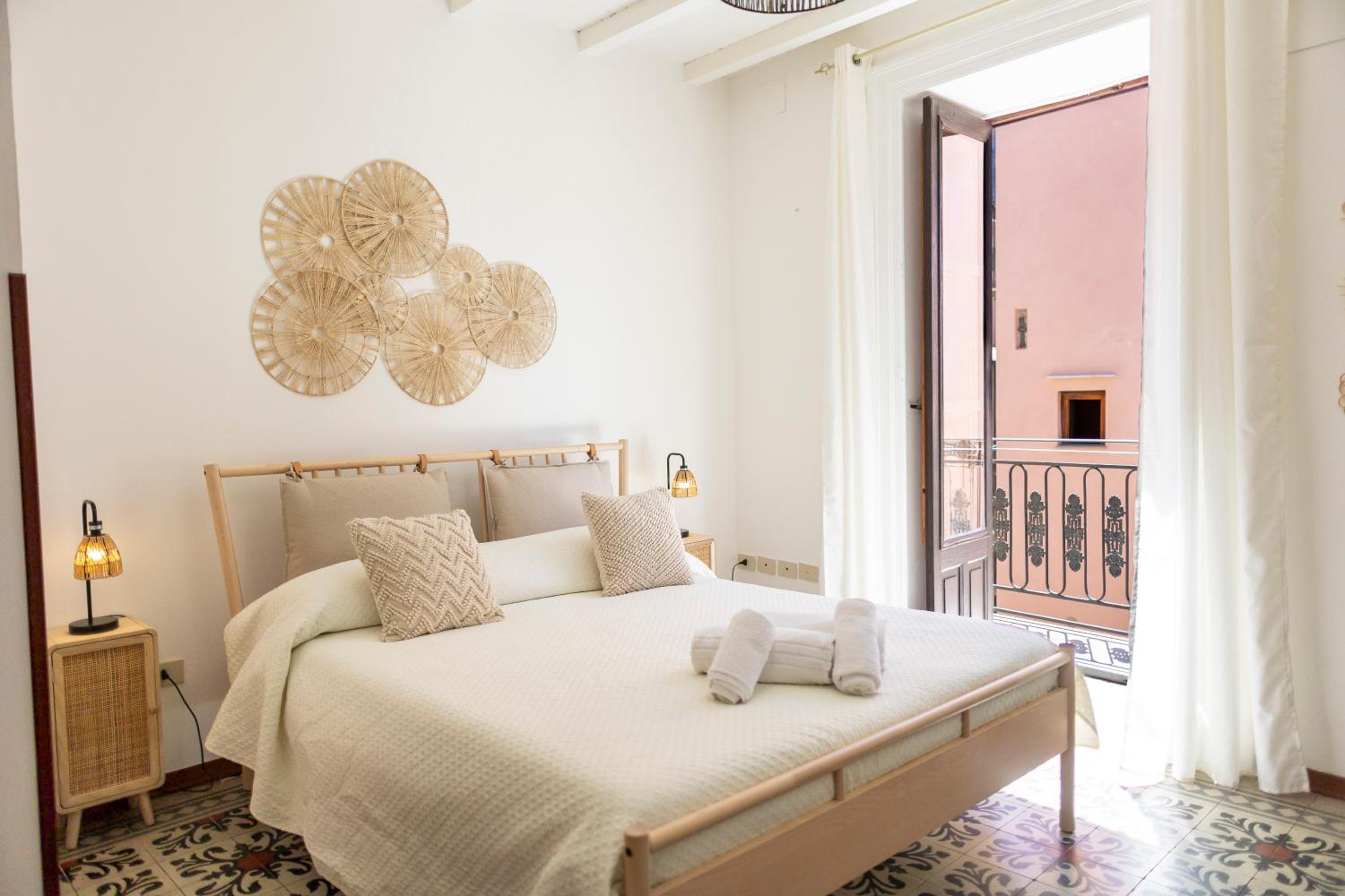 Triple Room with City View