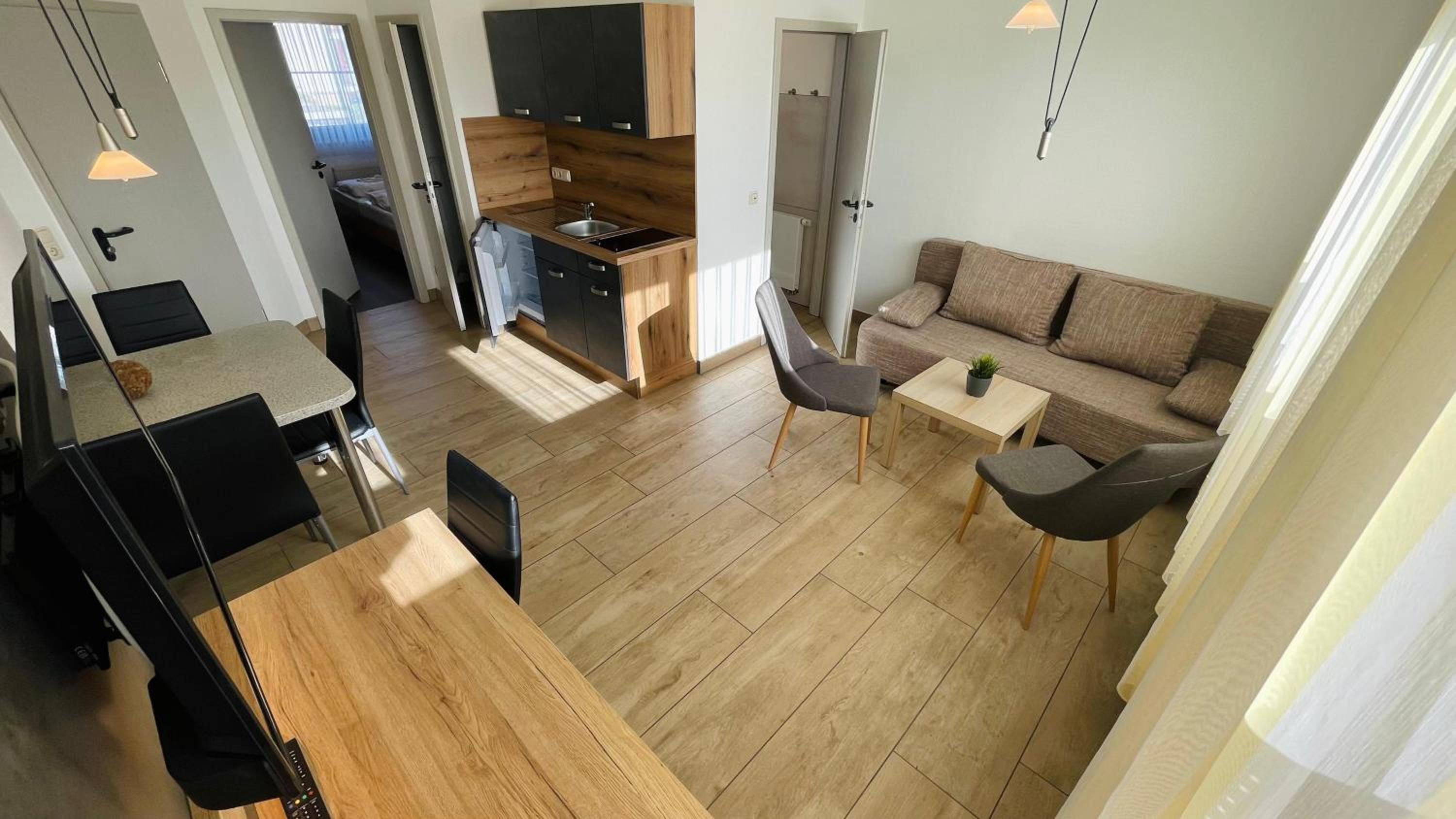 One-Bedroom Apartment - Photo 1