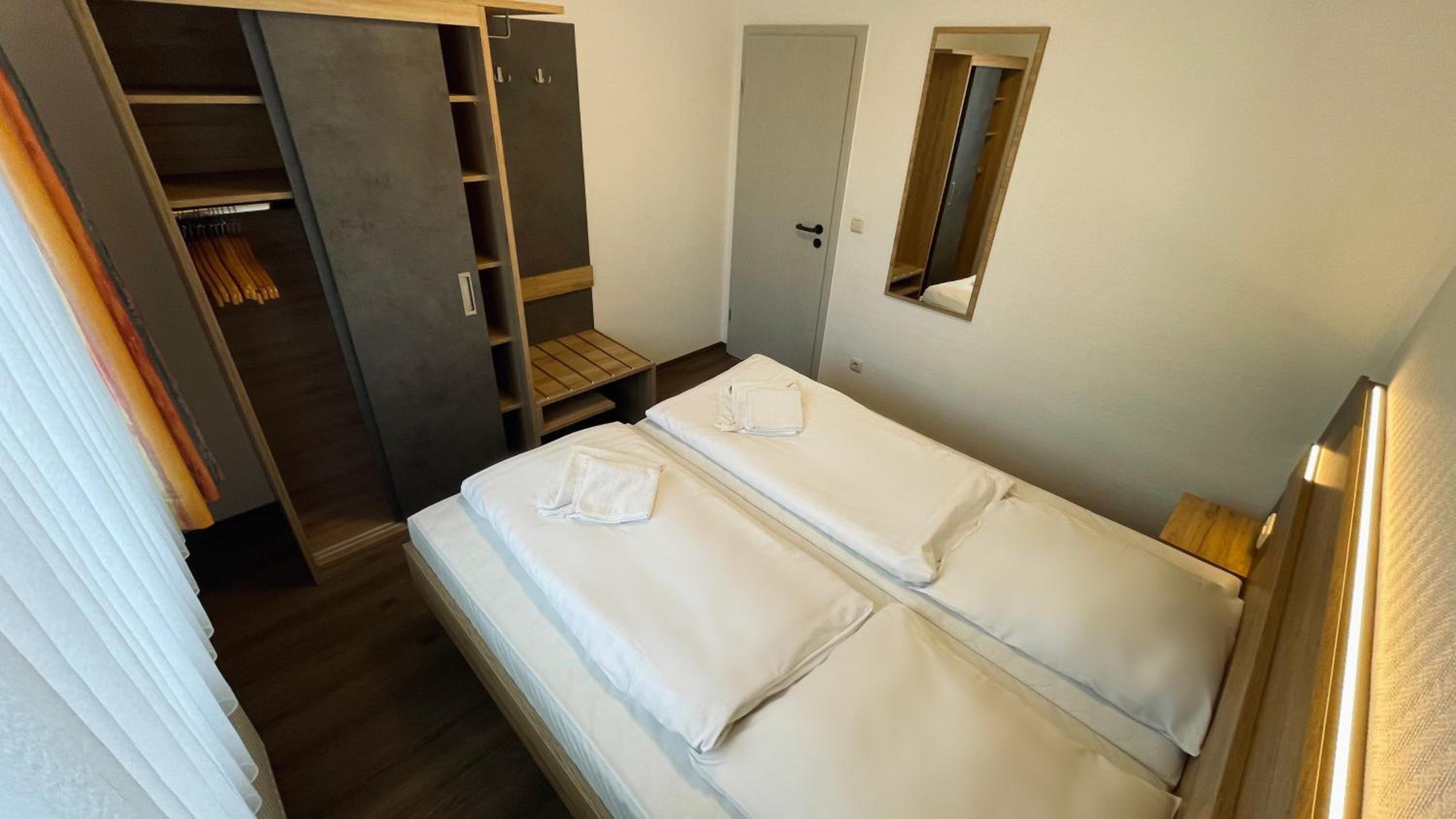 One-Bedroom Apartment - Photo 12
