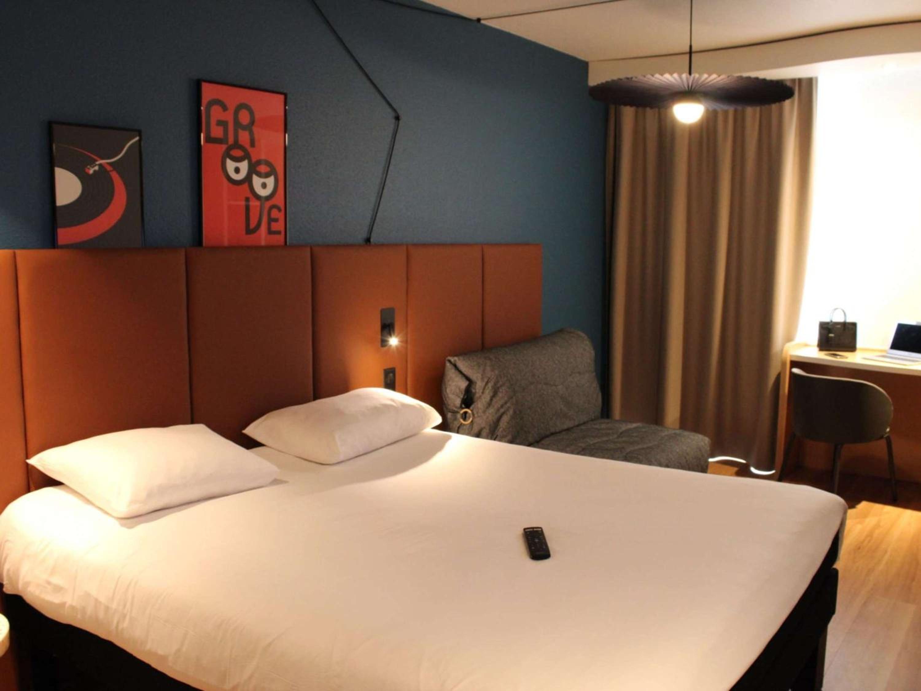 Double Room with Single Sofa Bed - Photo 3