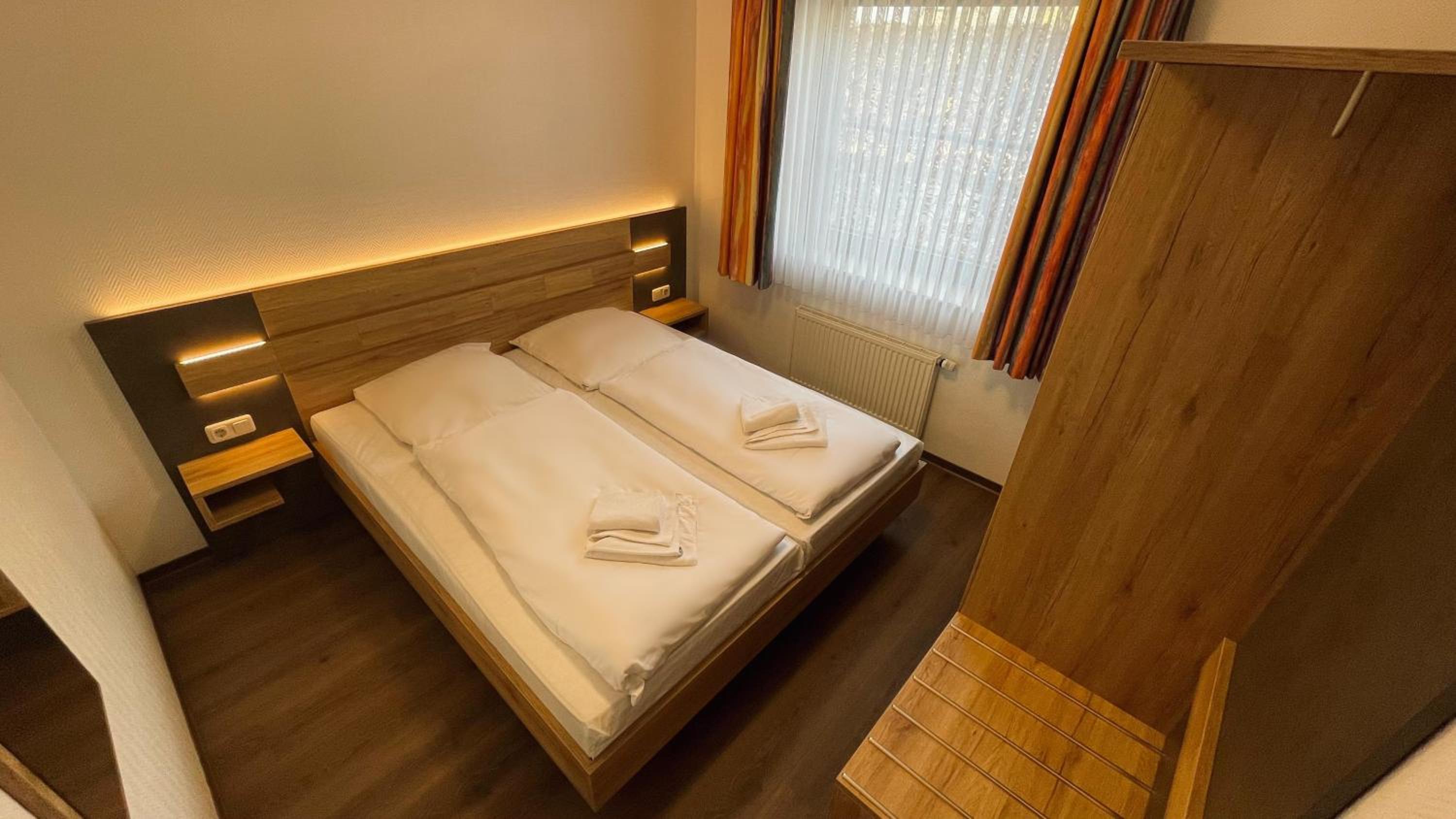One-Bedroom Apartment - Photo 13