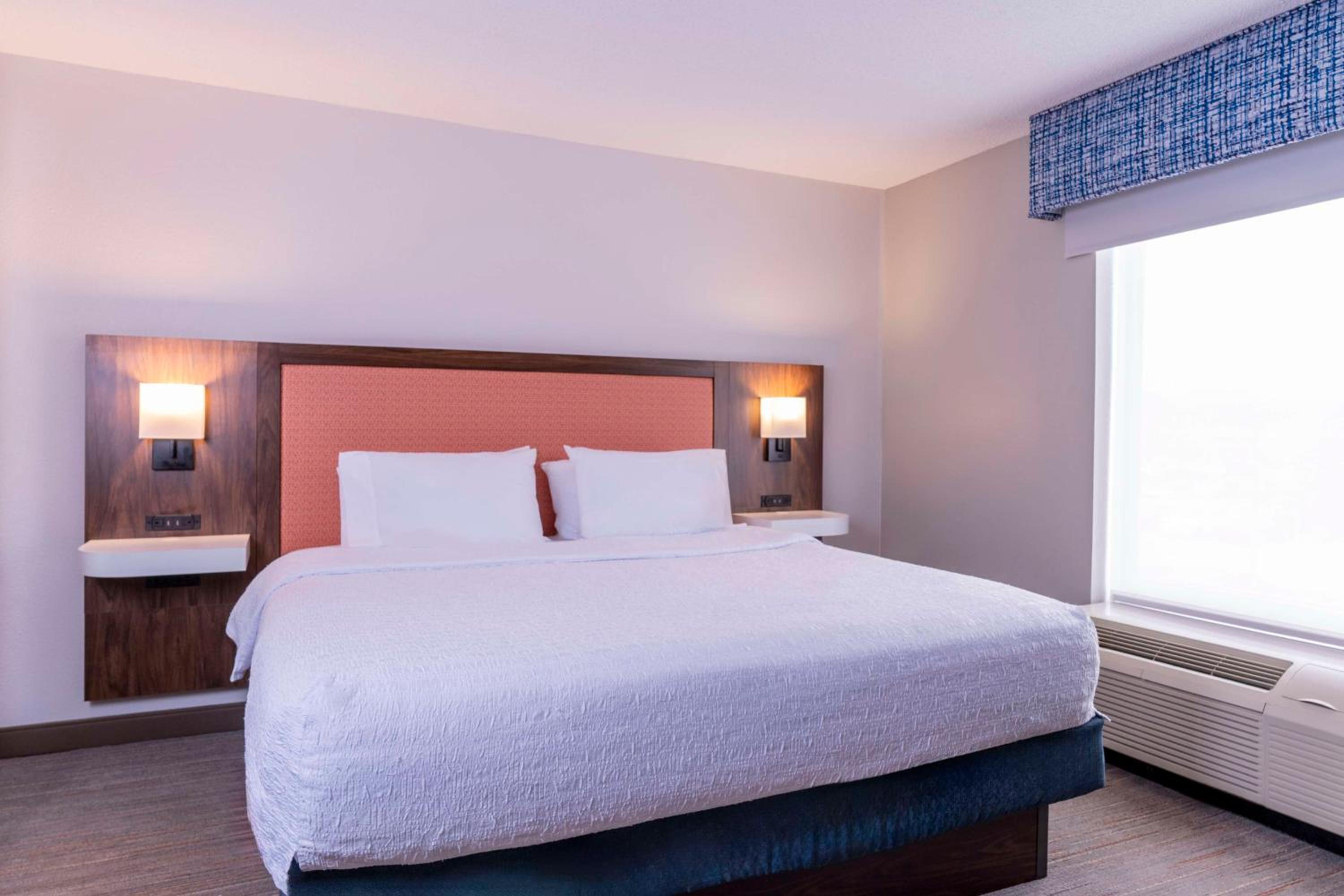 One-Bedroom Suite - Non-Smoking