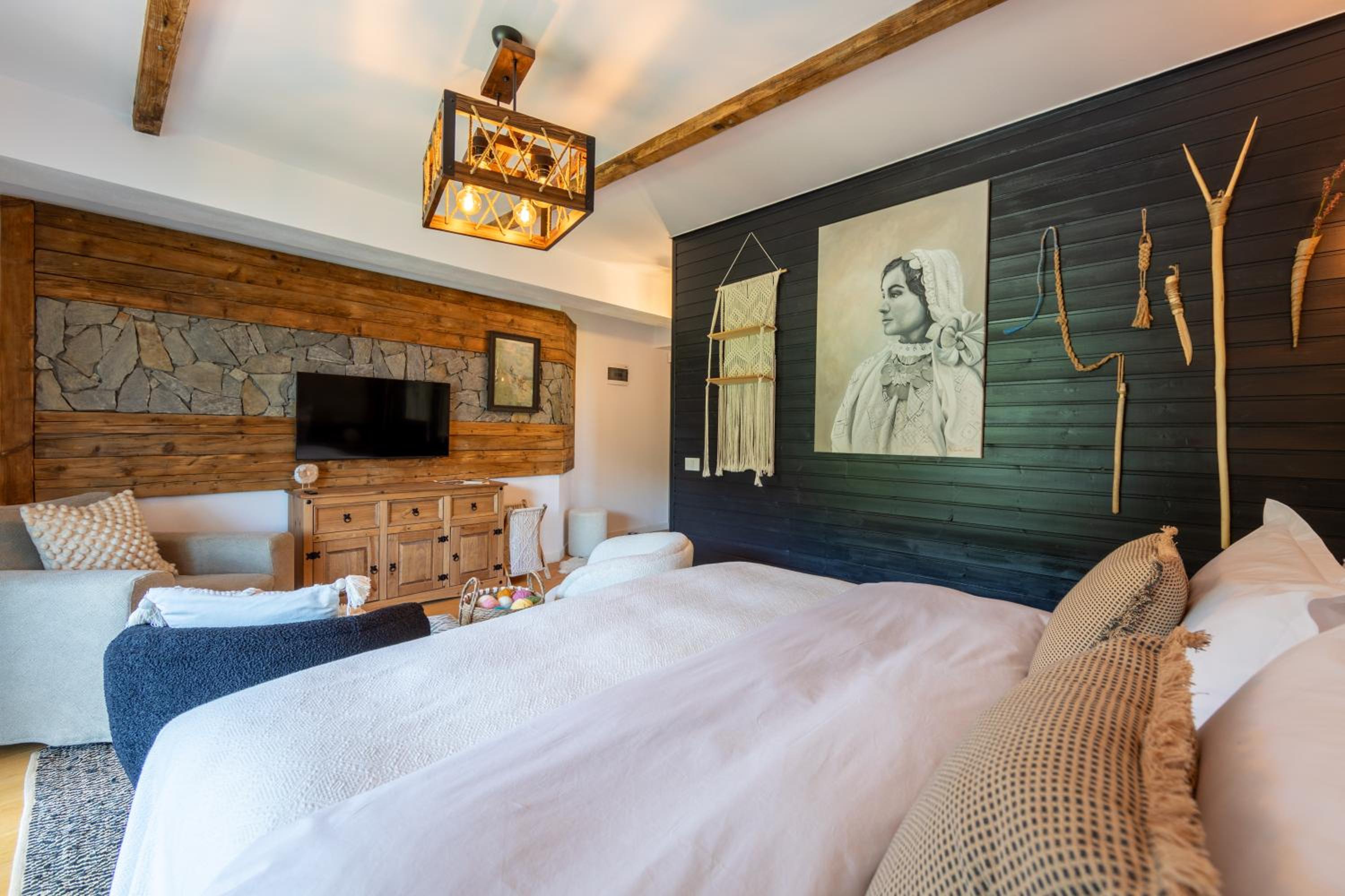 King Room with Mountain View