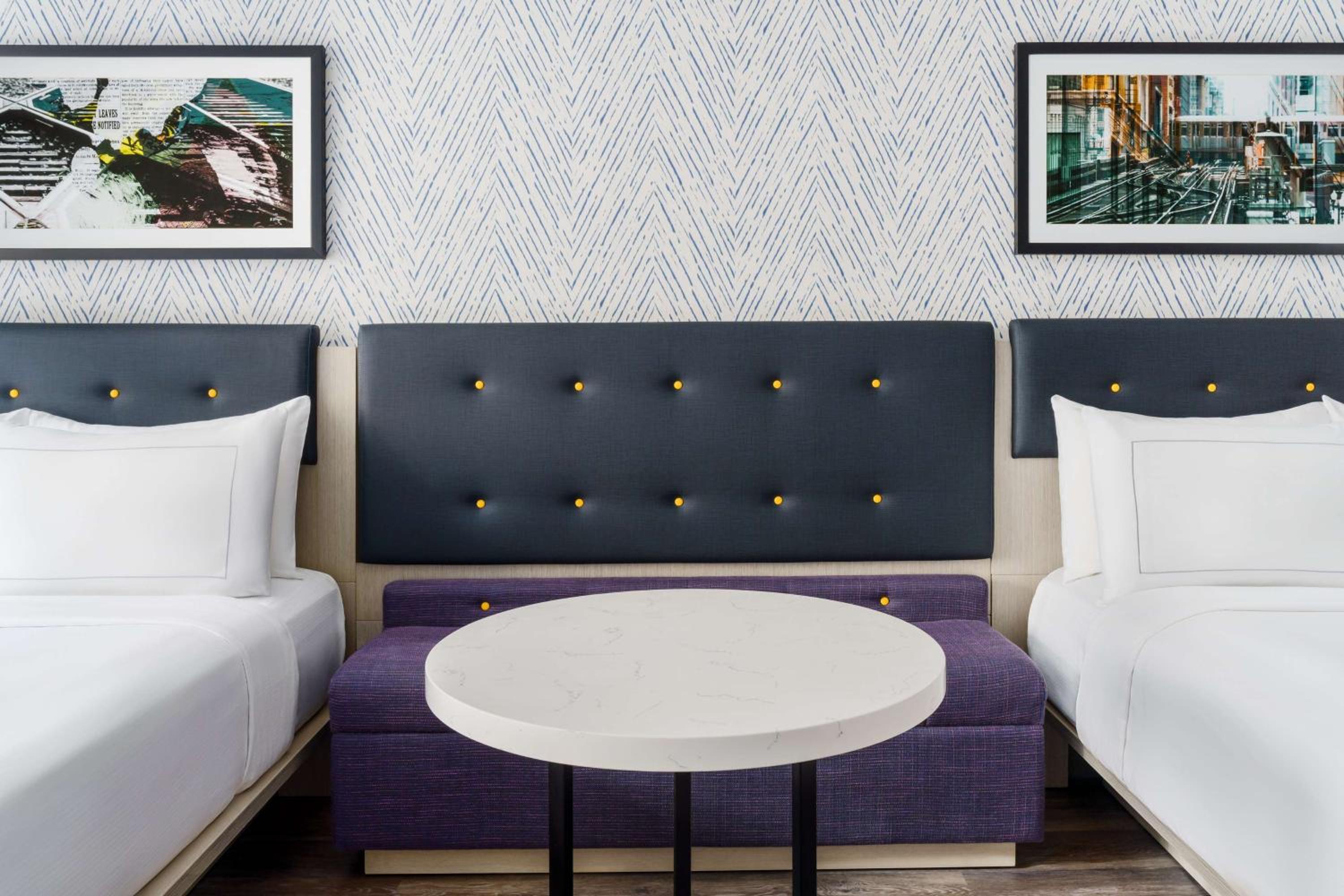 Deluxe Queen Room with Two Queen Beds photo 1