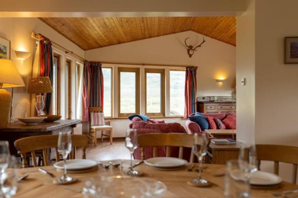 Four-Bedroom House photo 1