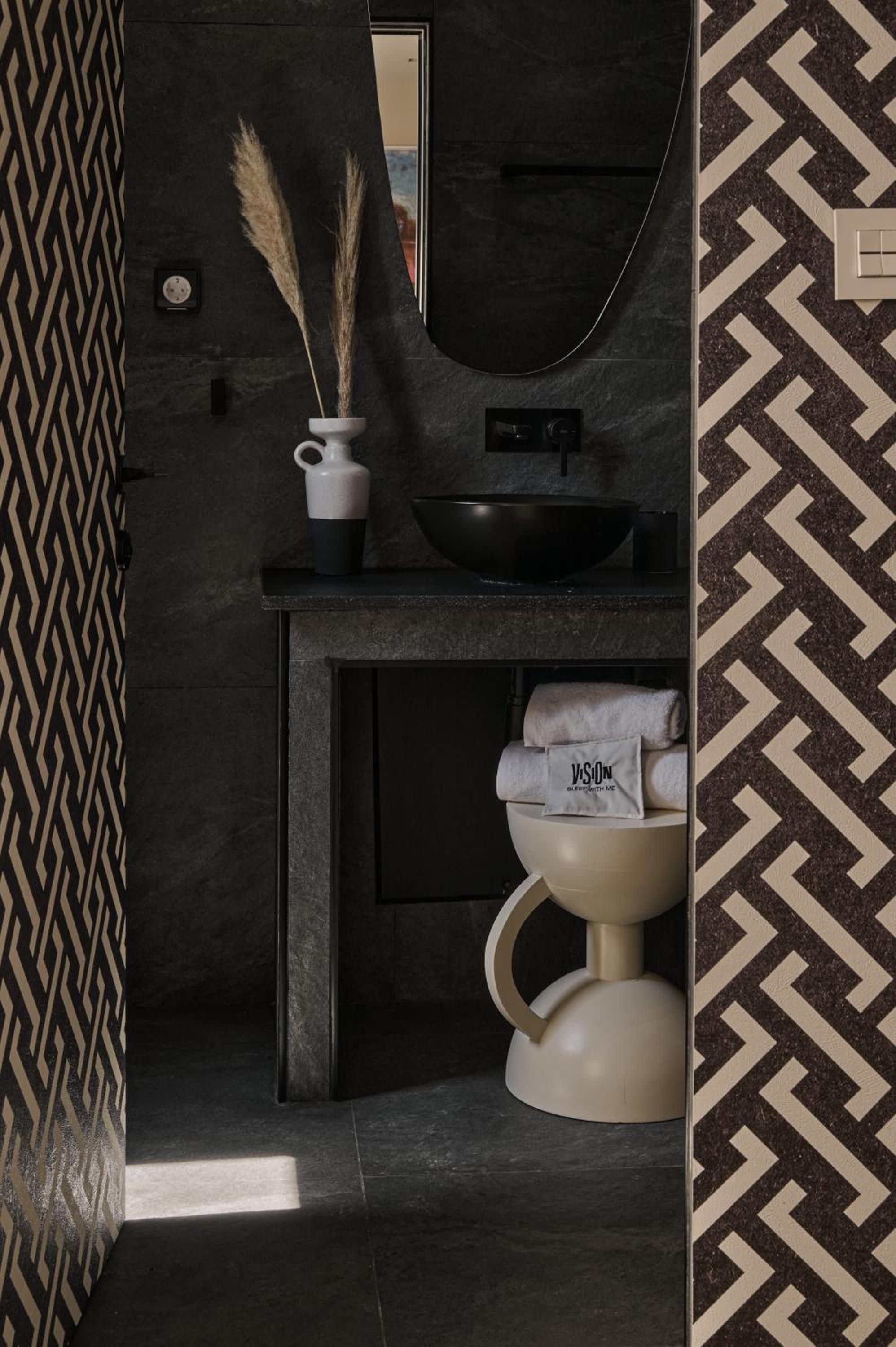 Acropolis Studio photo 2