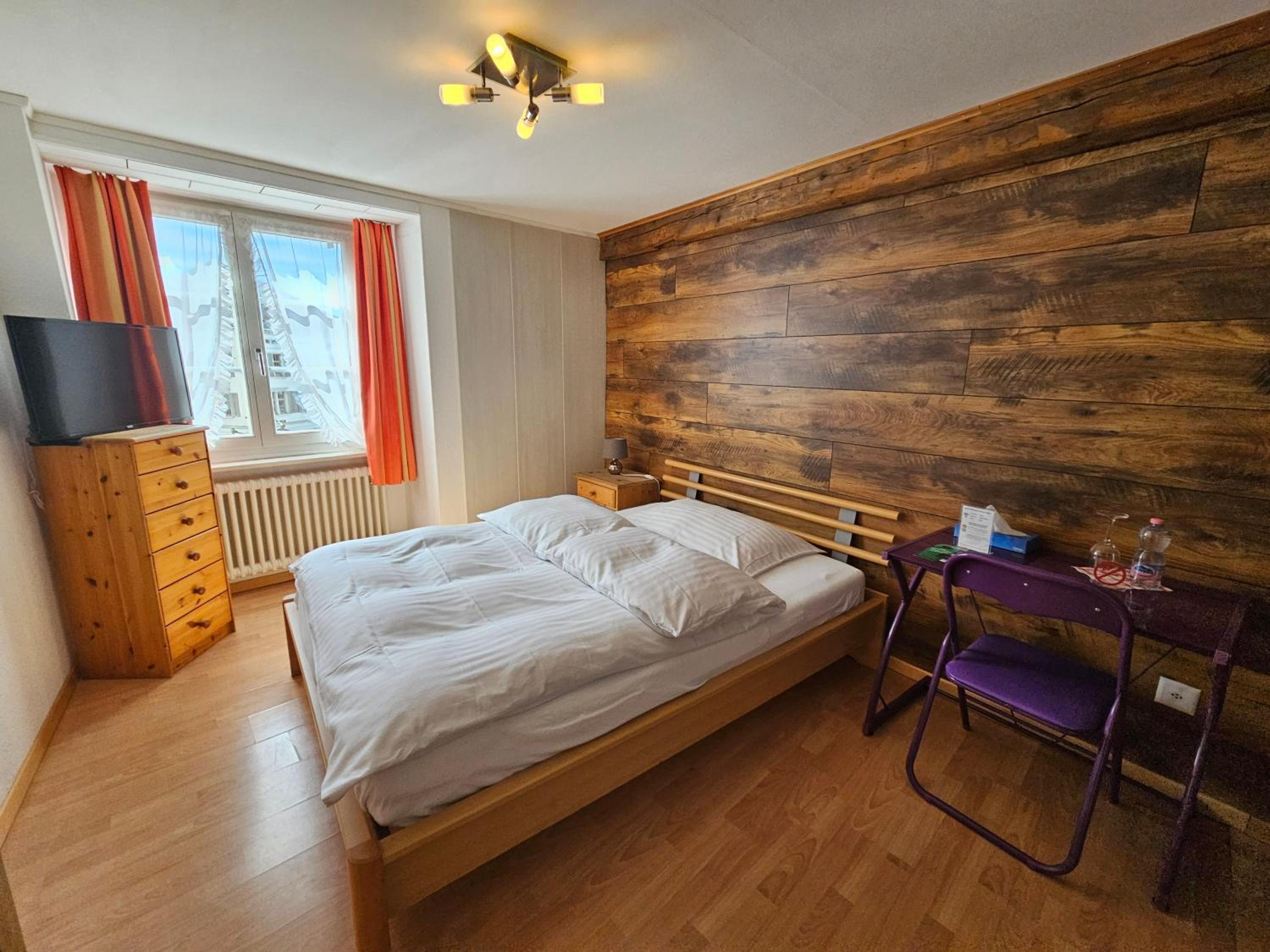 Single Room photo 3