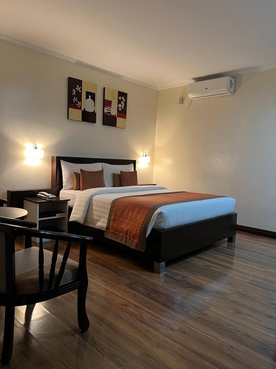 Deluxe Queen Room photo 2