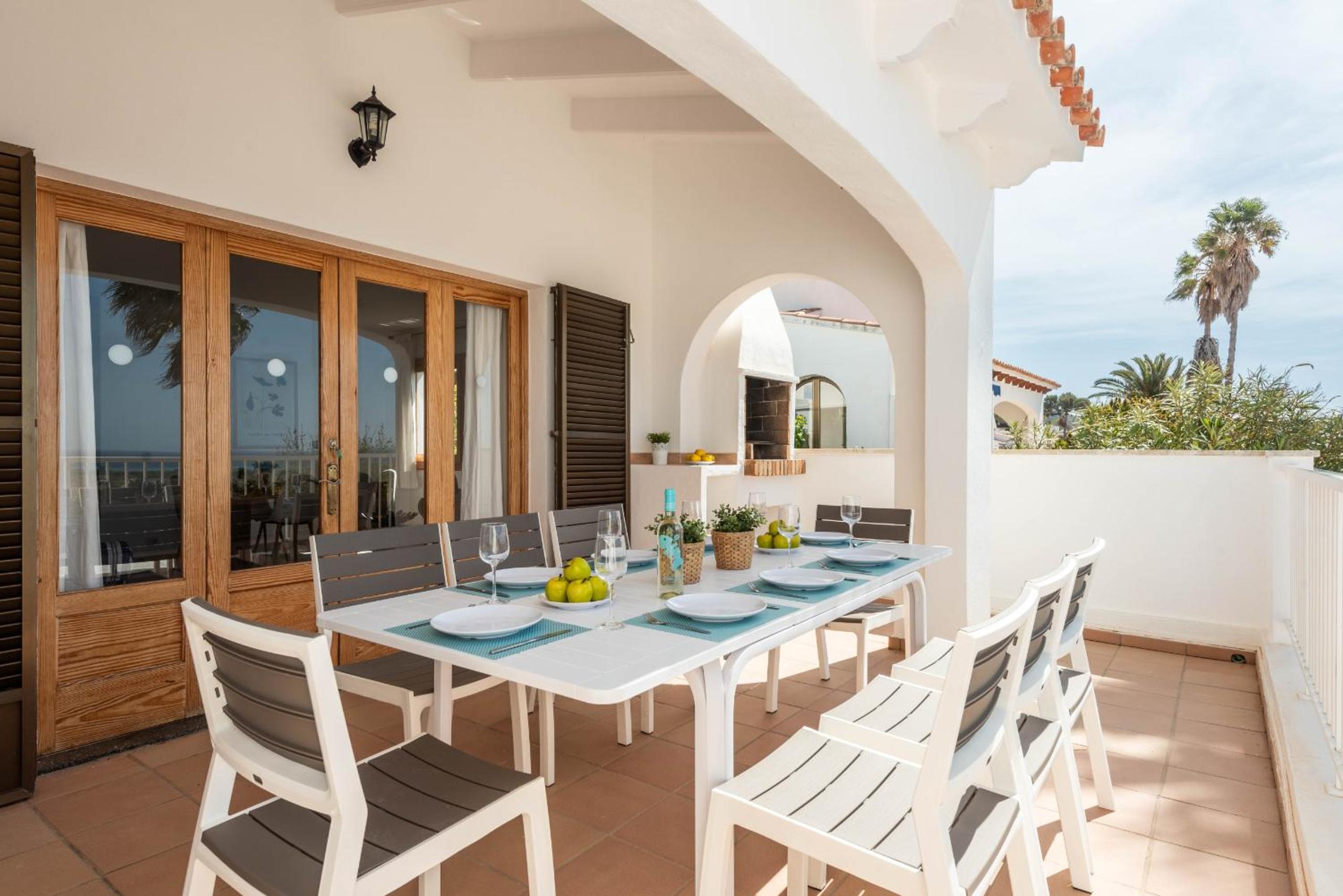 Villa photo 2