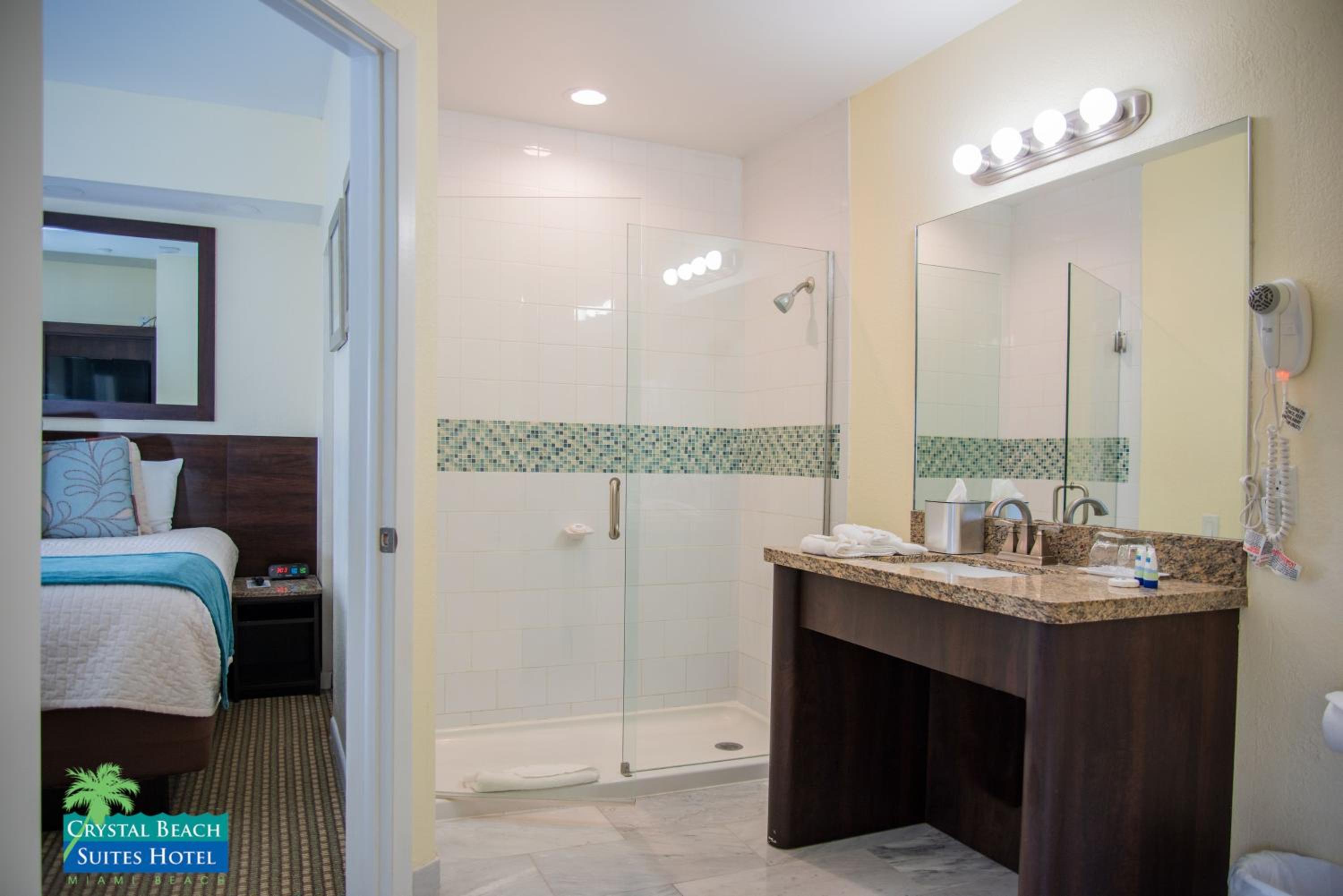 Premium King Suite - Photo 6