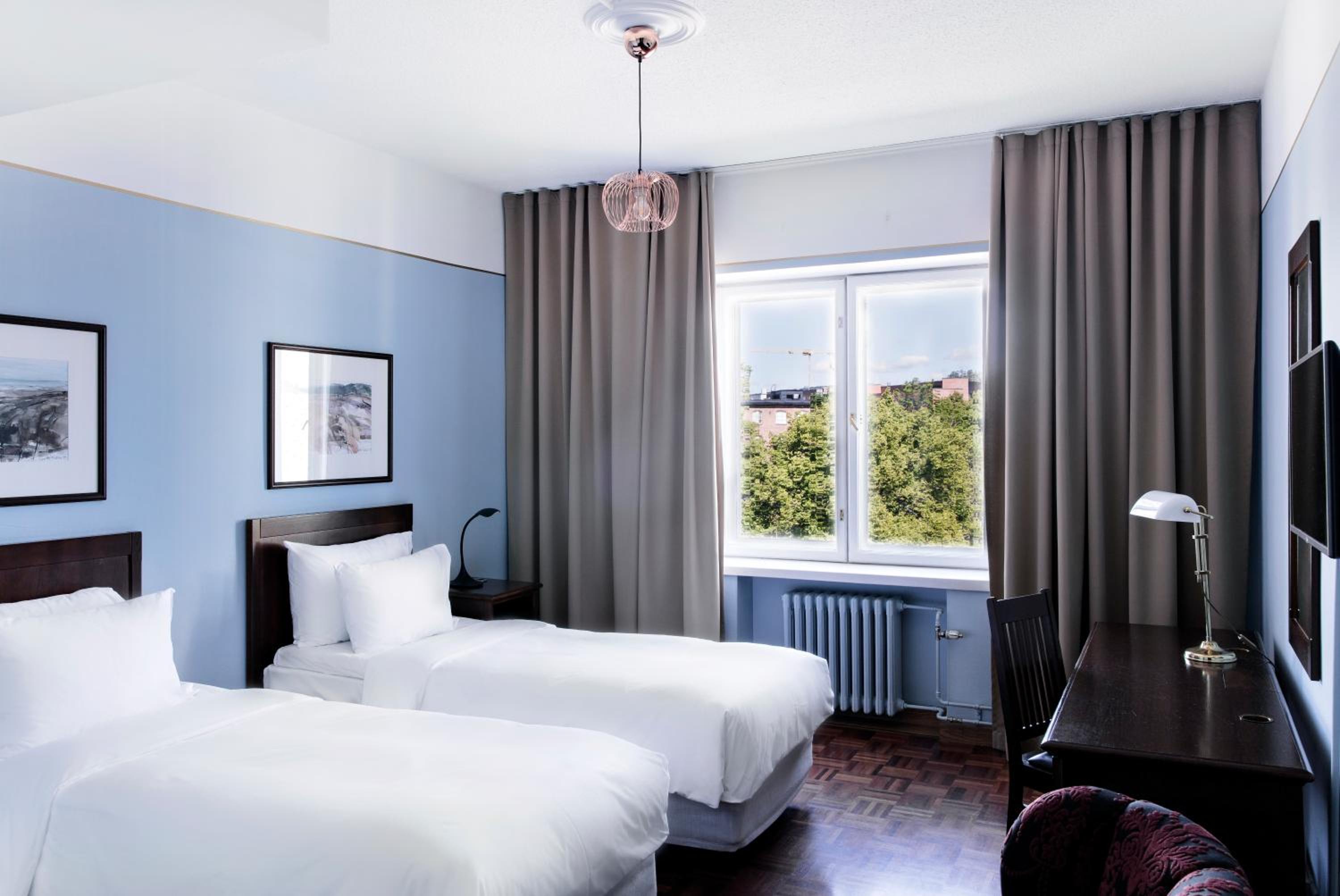 Standard Double or Twin Room - Photo 3