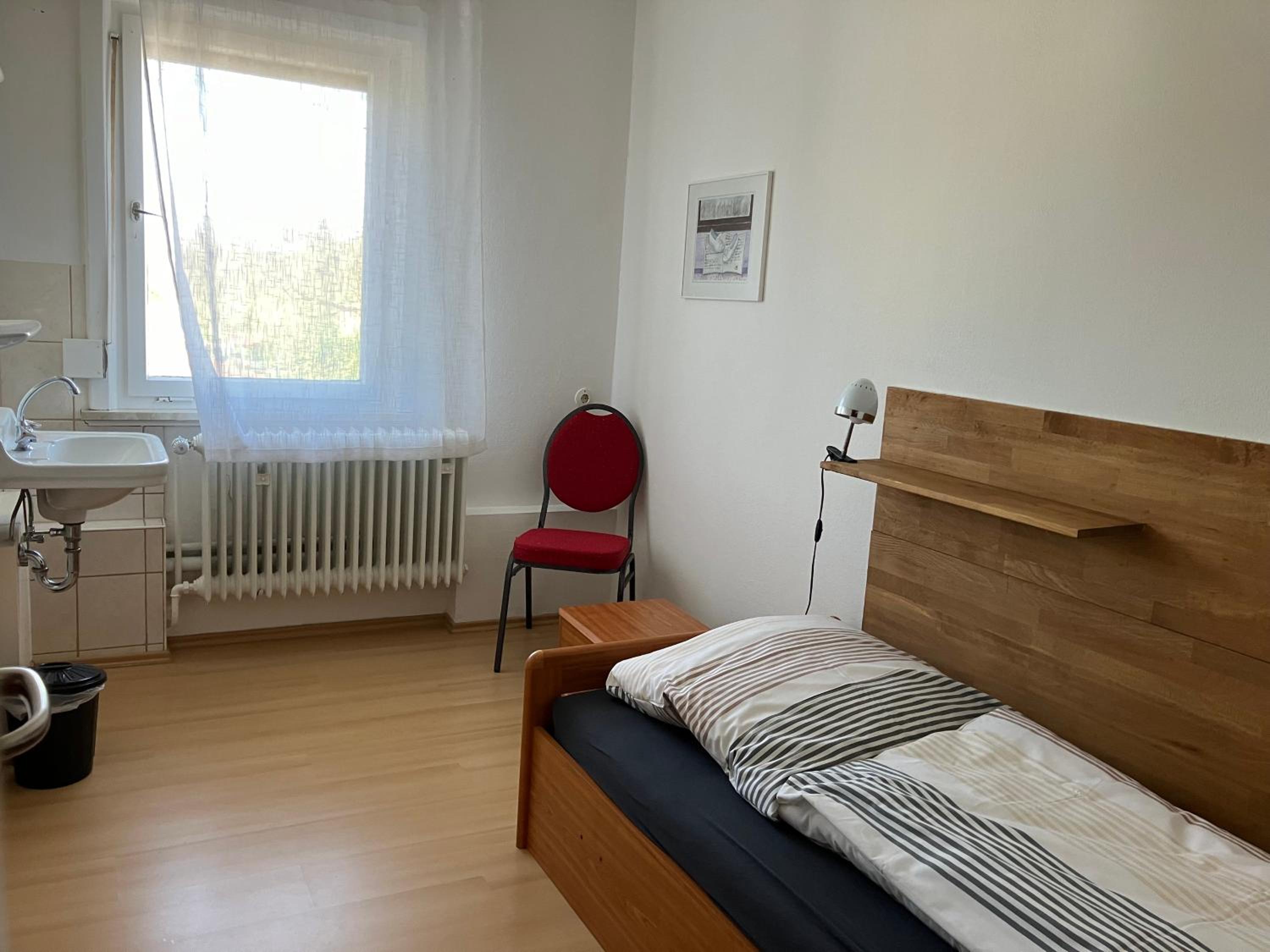Single Room With Shared Bathroom photo 1