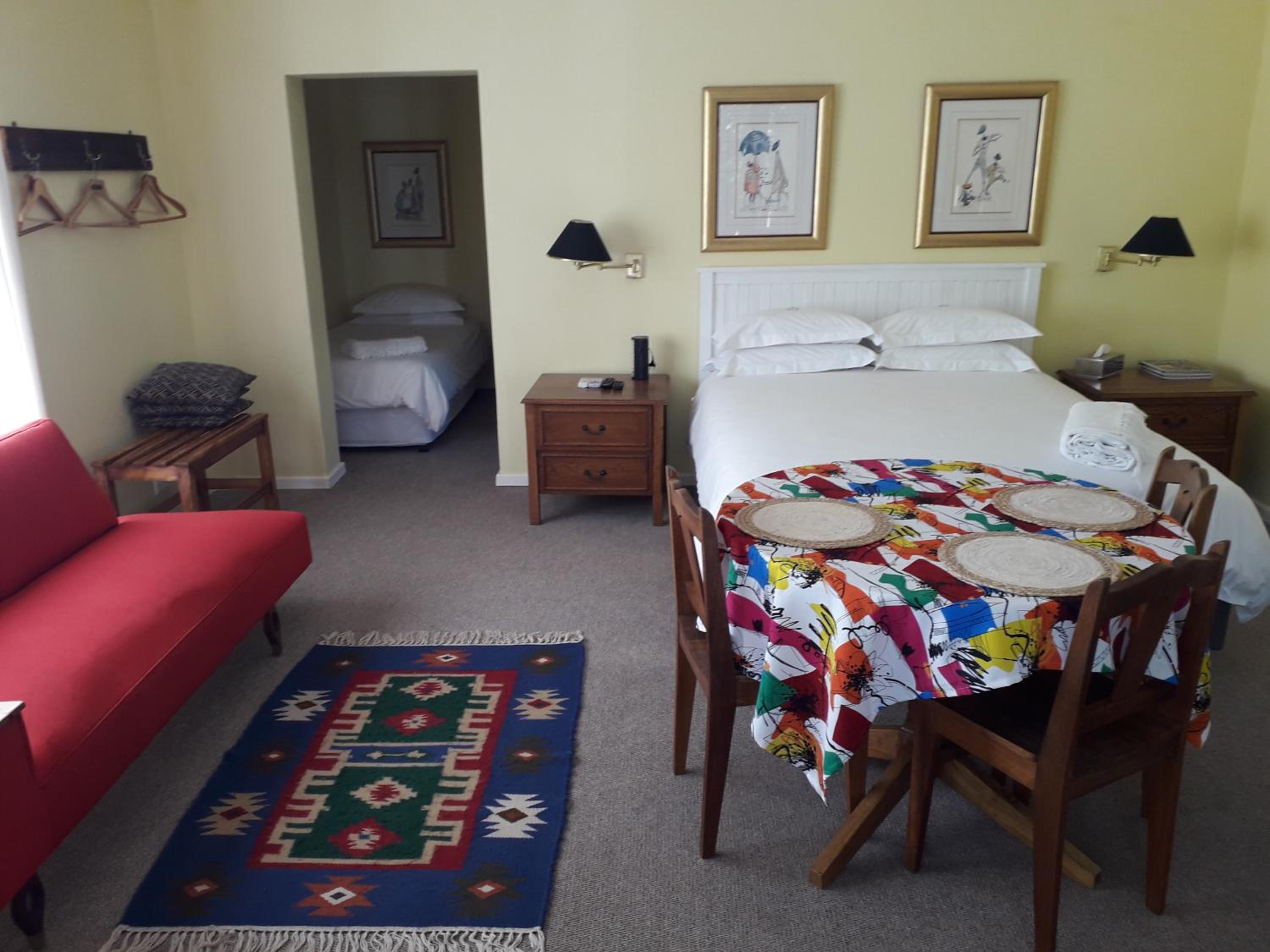 Deluxe Double Room (2 Adults + 1 Child)
