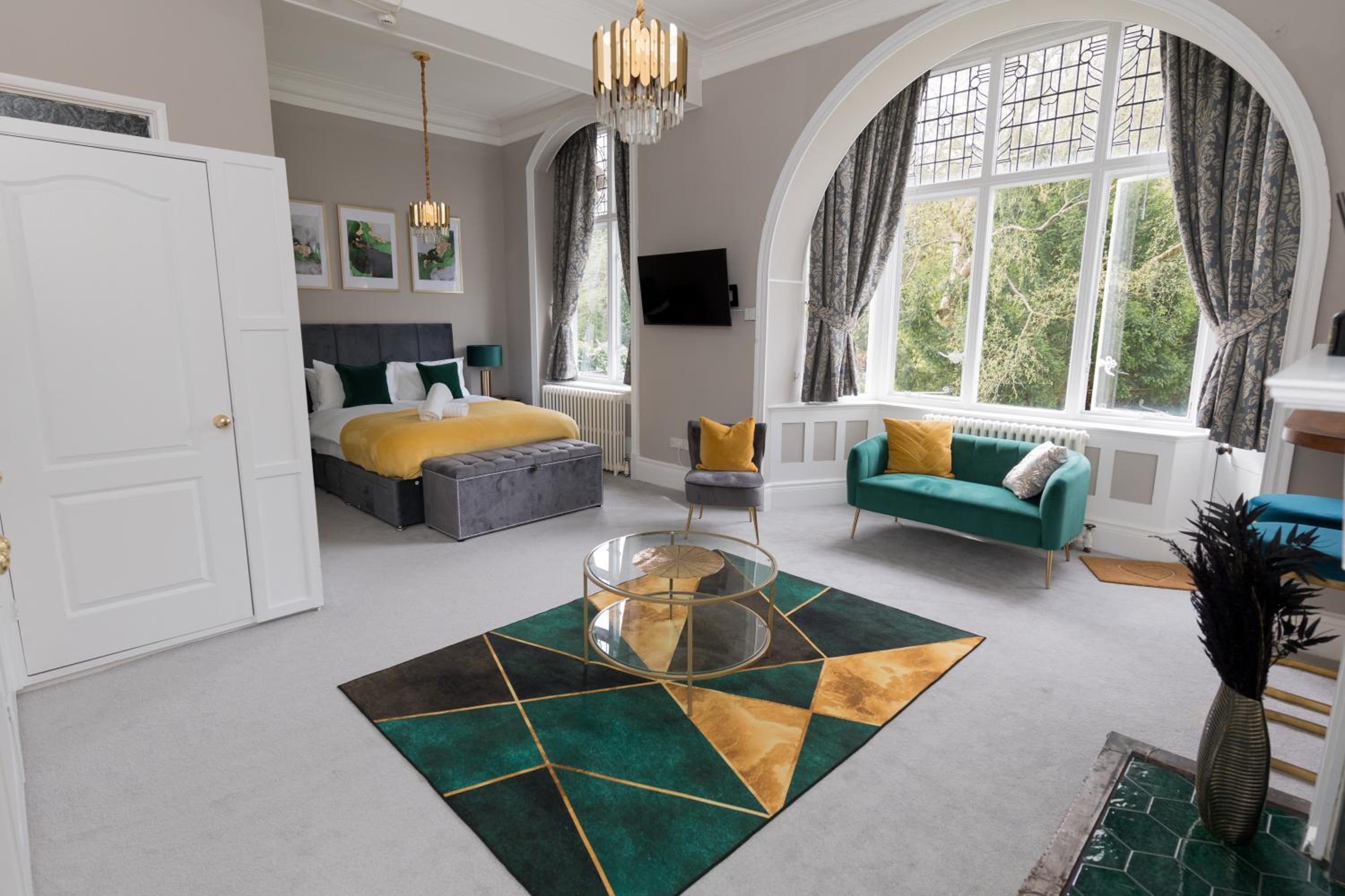 Double Room With Private Bathroom