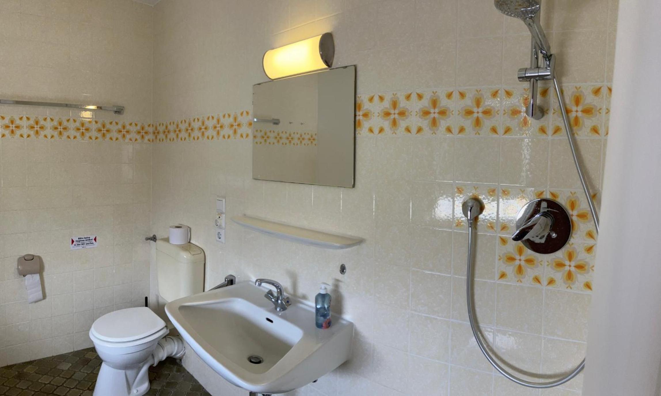 Double Room With Private Bathroom photo 2