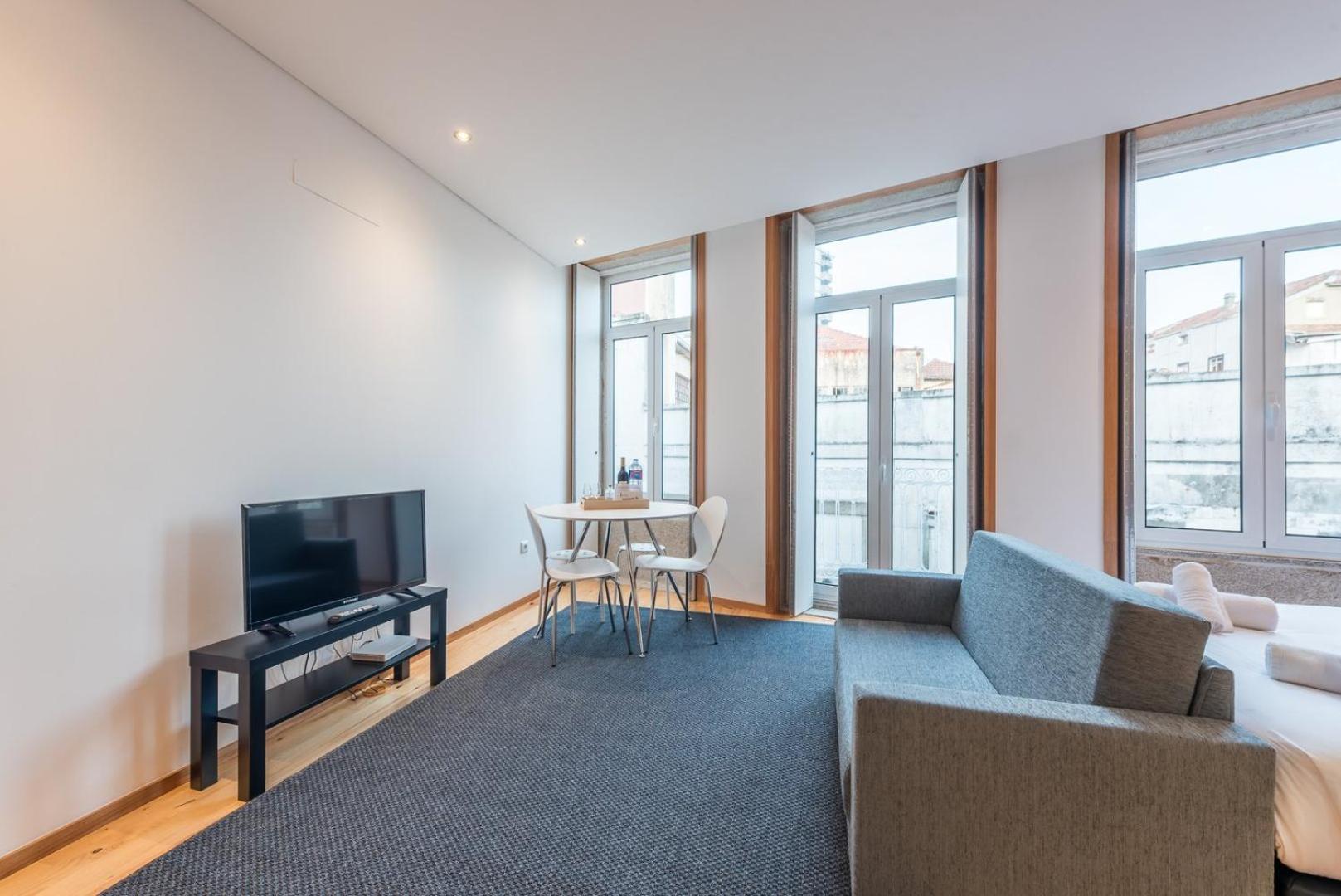 Apartment - Photo 8