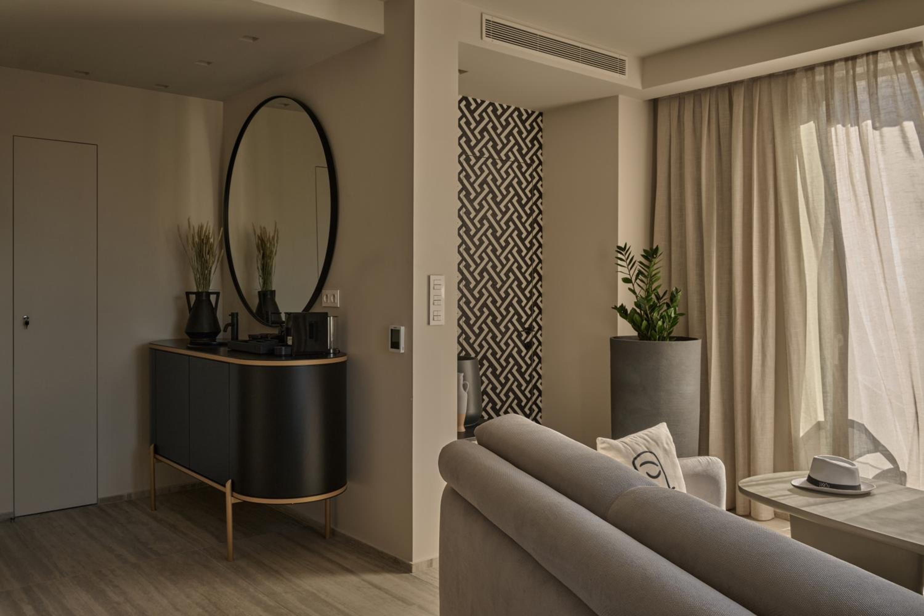 Acropolis Junior Suite photo 2