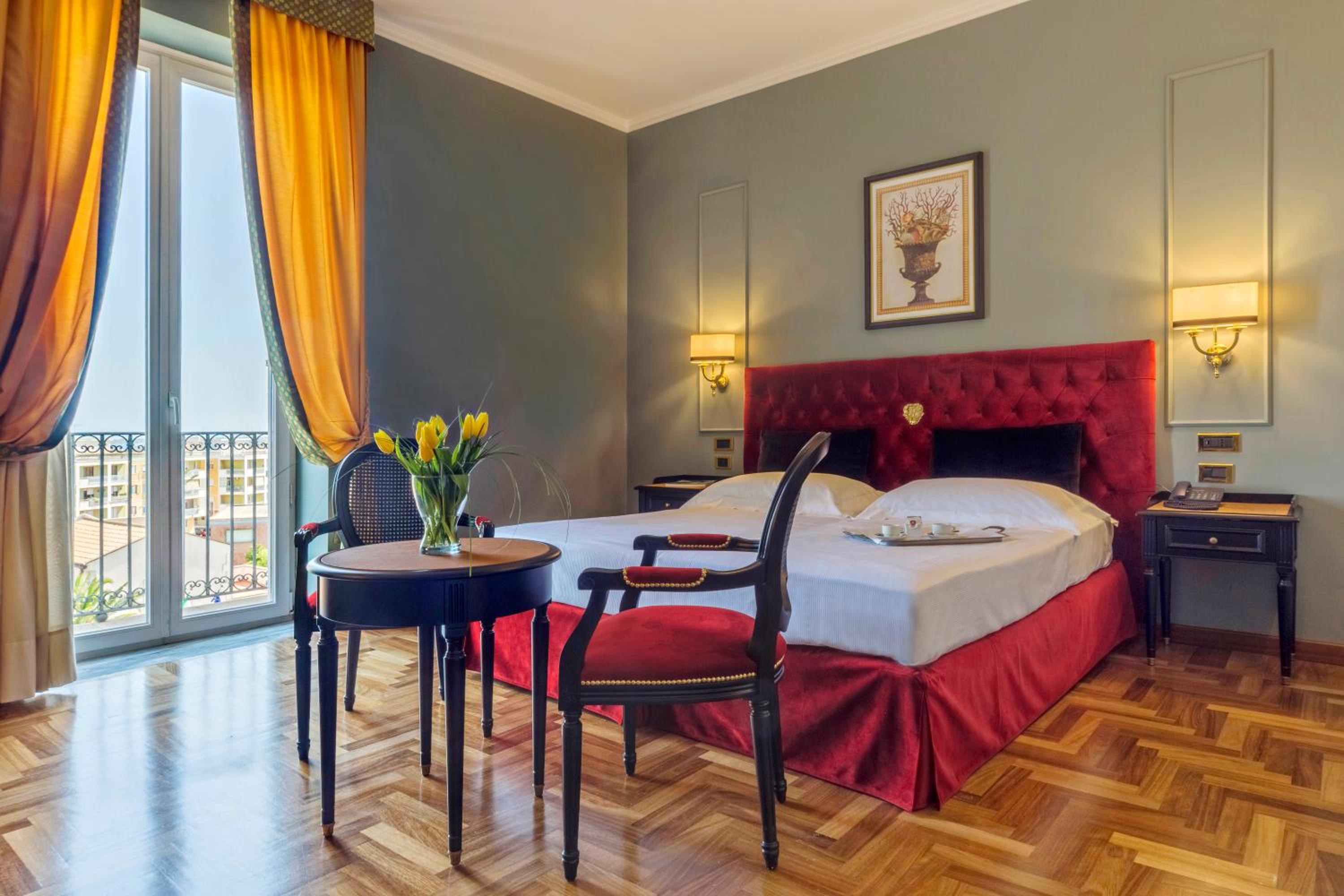 Deluxe Double or Twin Room - Photo 7