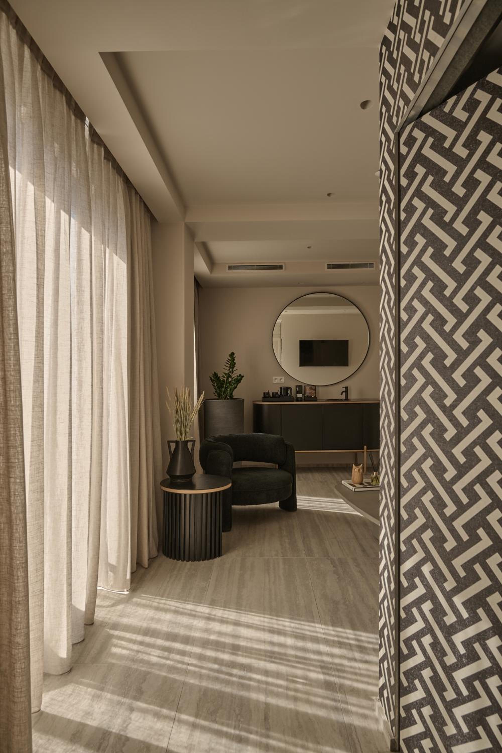 Acropolis One Bedroom King Suite photo 2