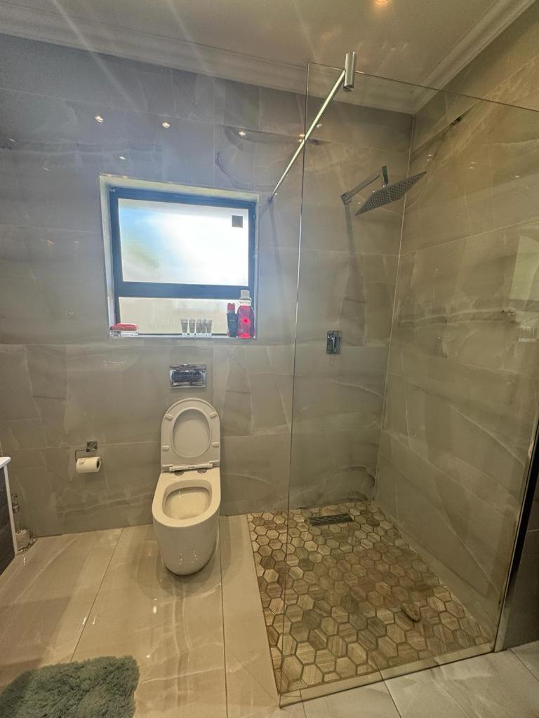 Double Room with Private Bathroom photo 3