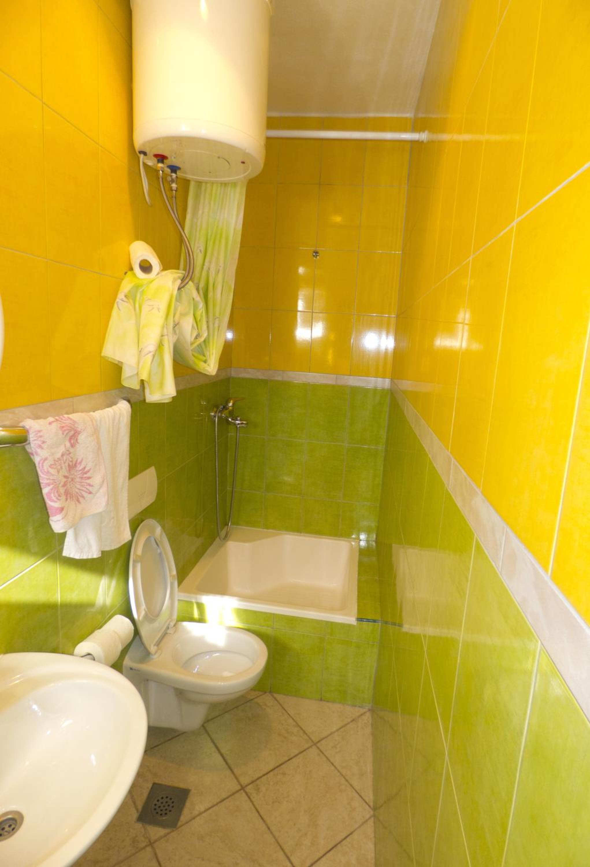 Two-Bedroom Apartment with Sea View - Photo 12