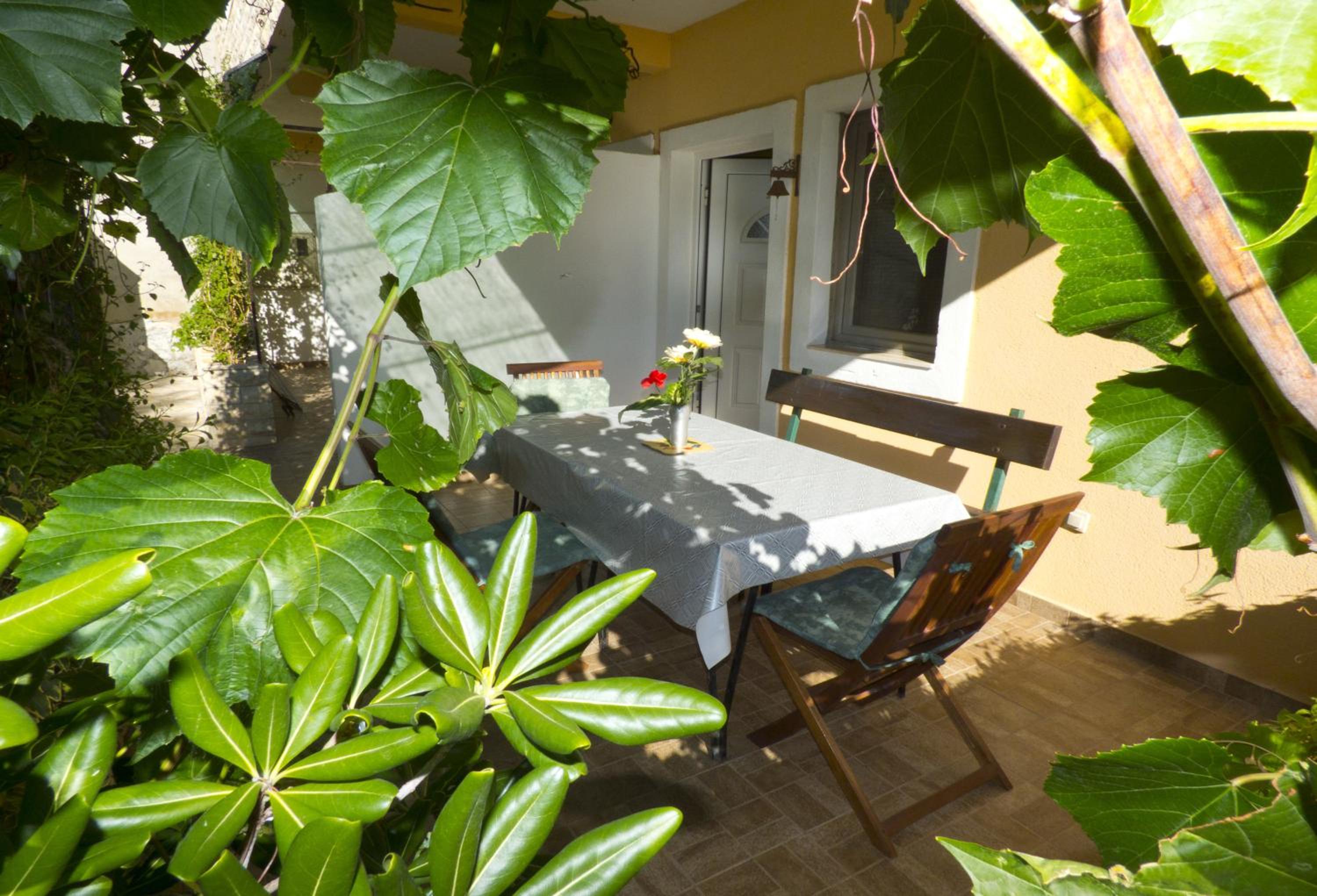 Two-Bedroom Apartment with Sea View - Photo 3