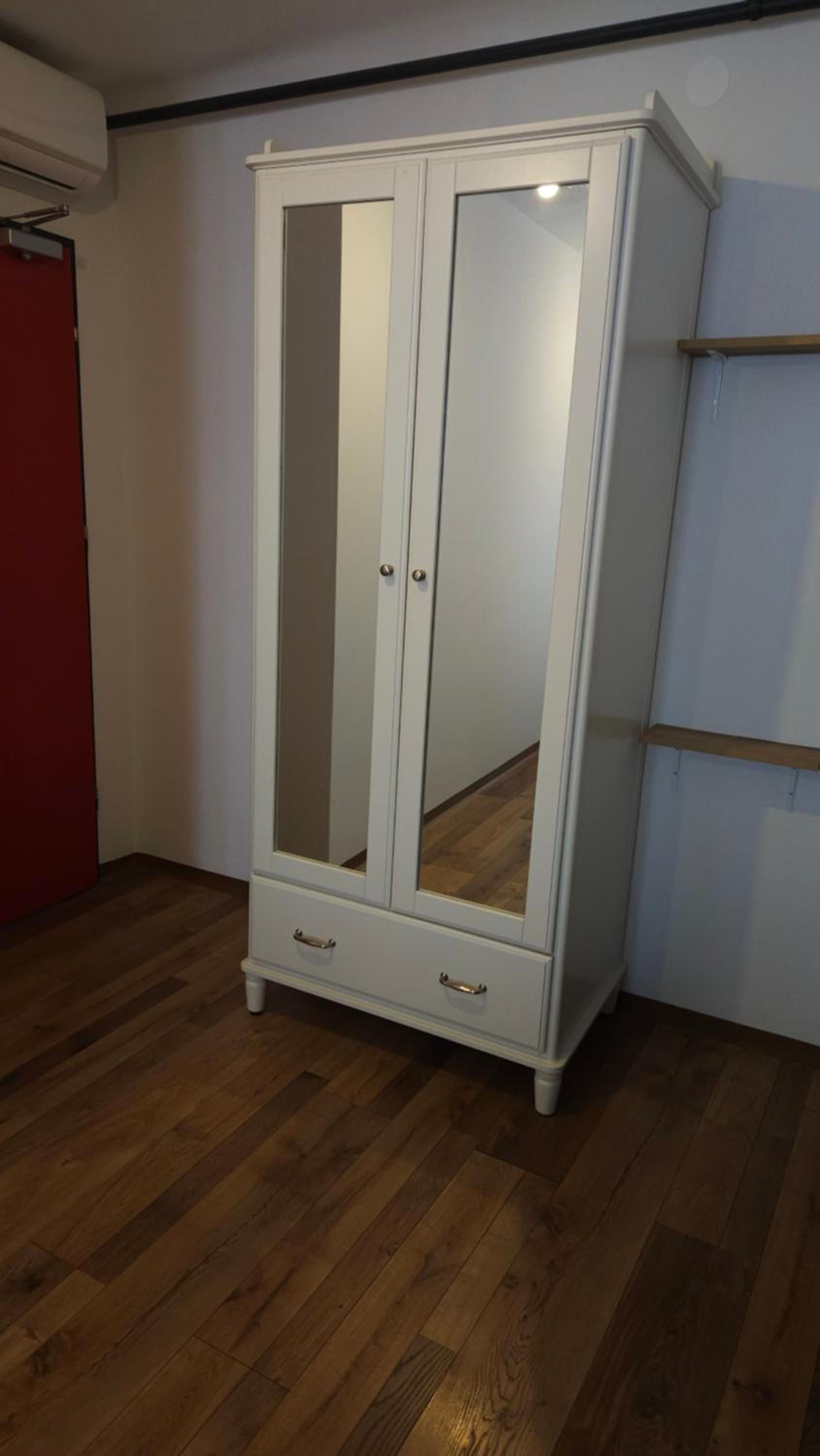 Quadruple Room with Shared Bathroom photo 2