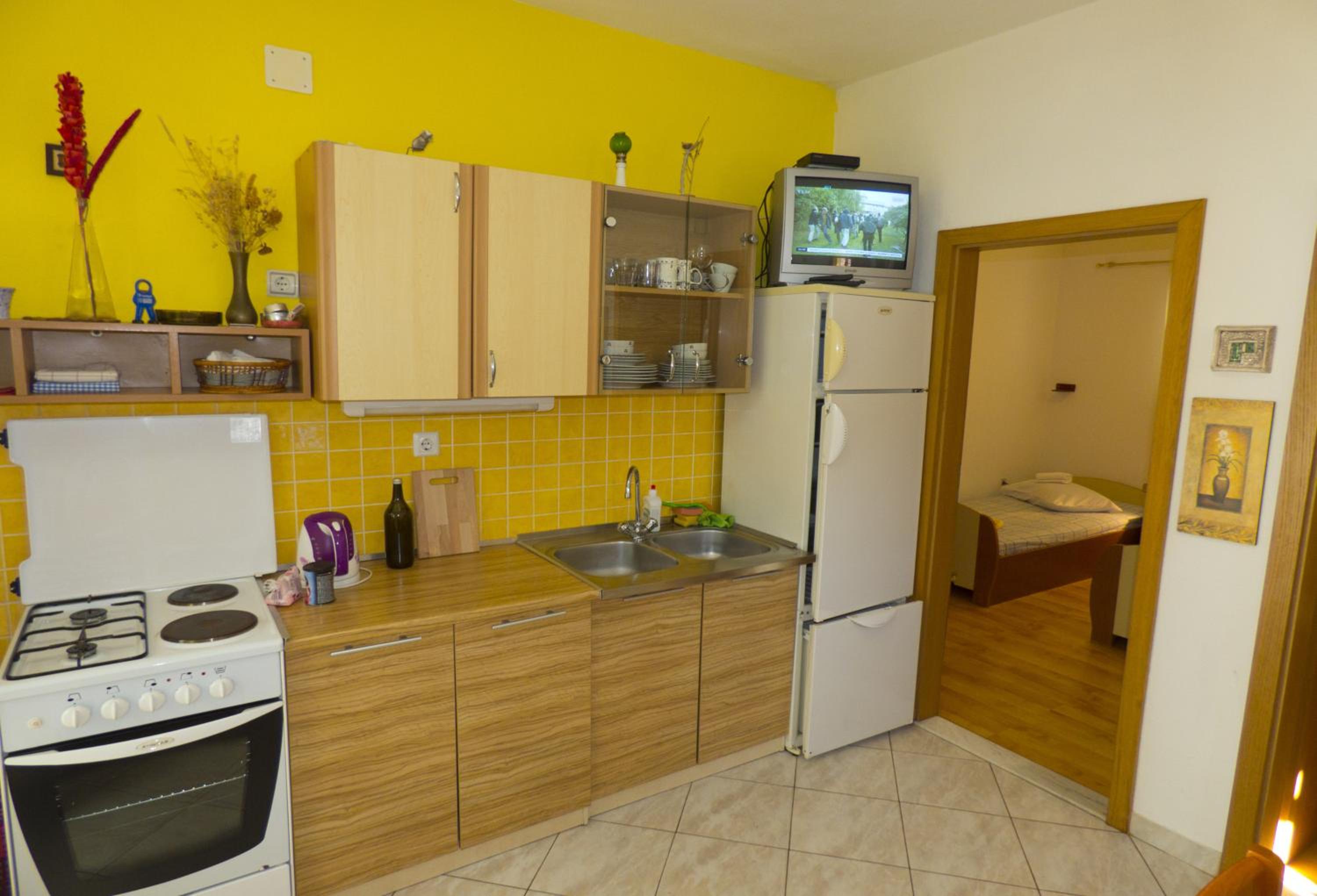 Two-Bedroom Apartment with Sea View - Photo 6