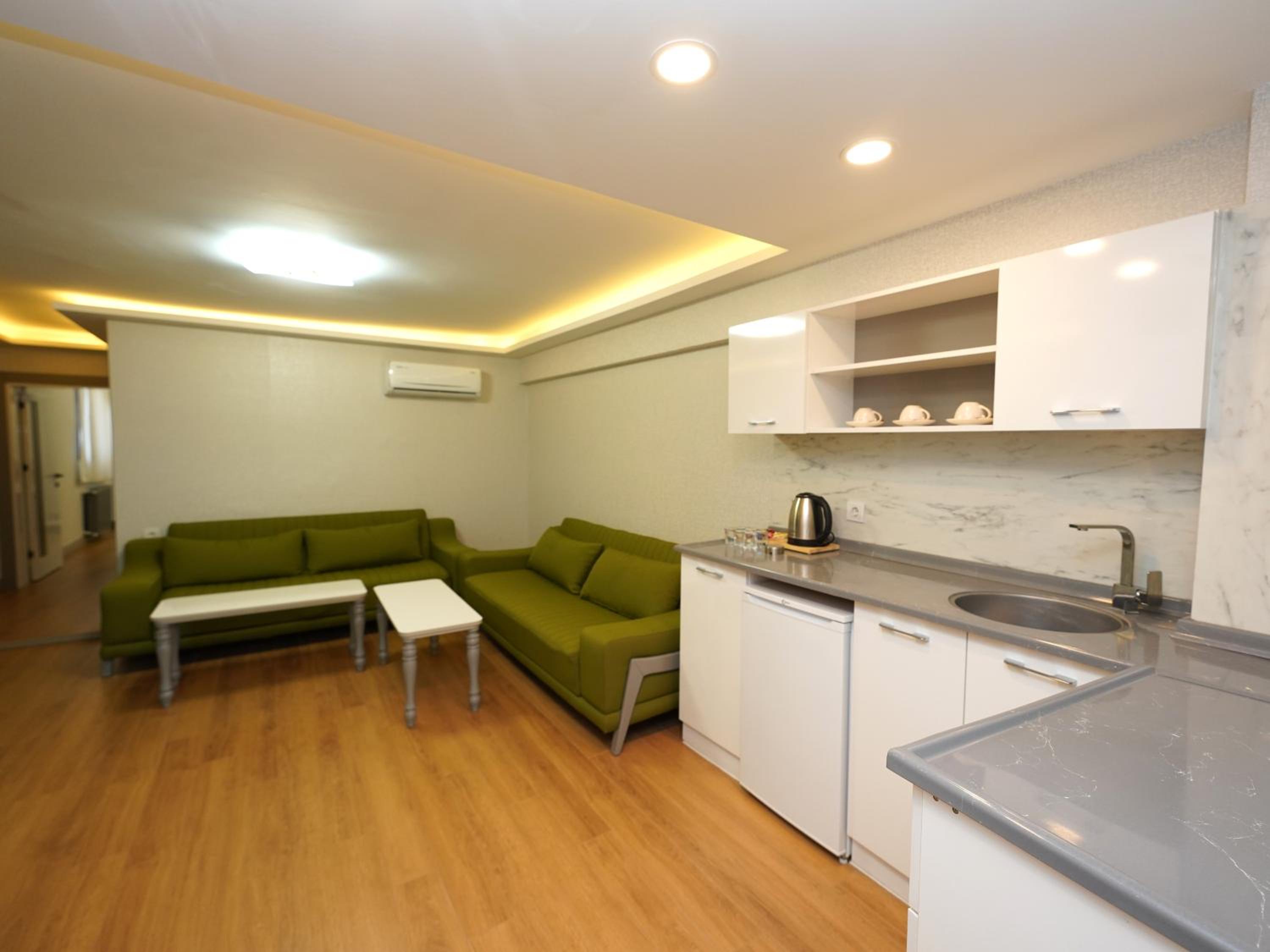 Apartment - Split Level photo 3