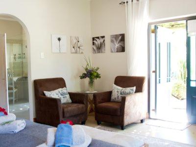 Suite with Pool View - Photo 1