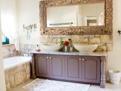 Suite with Pool View - Photo 8