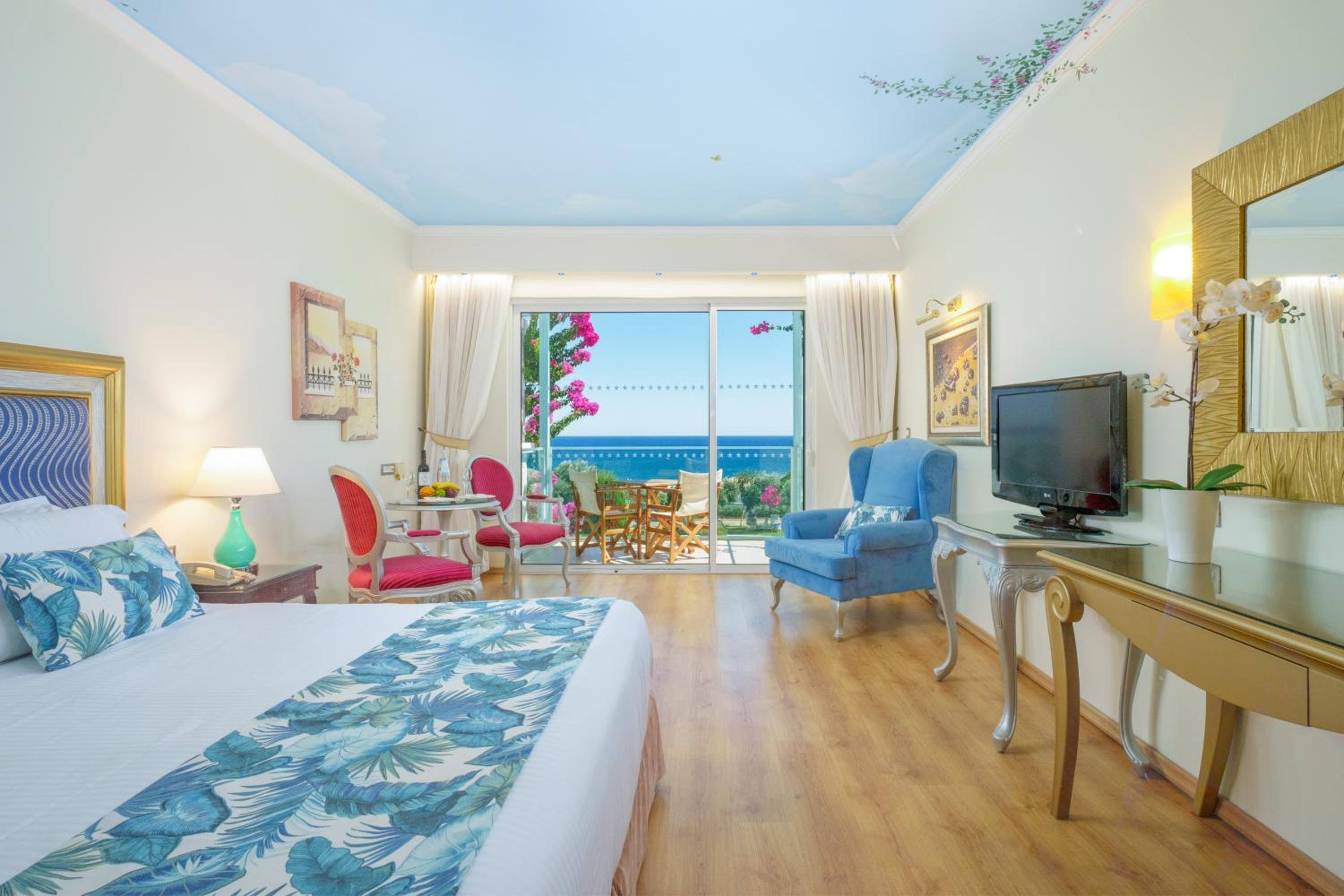 Family Suite with Sea Views (2-4 People) 