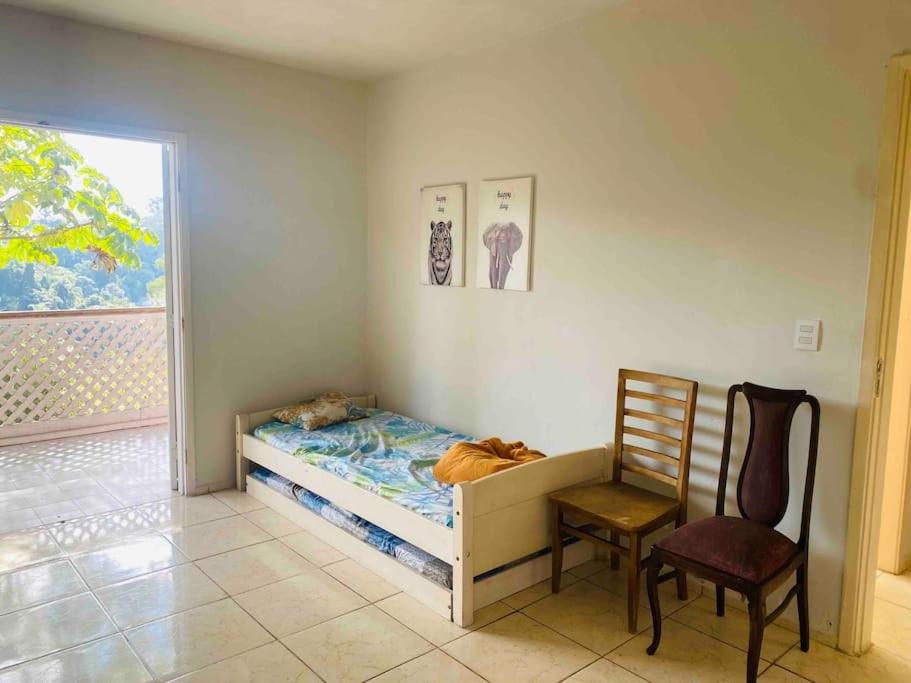 Four-Bedroom House photo 1