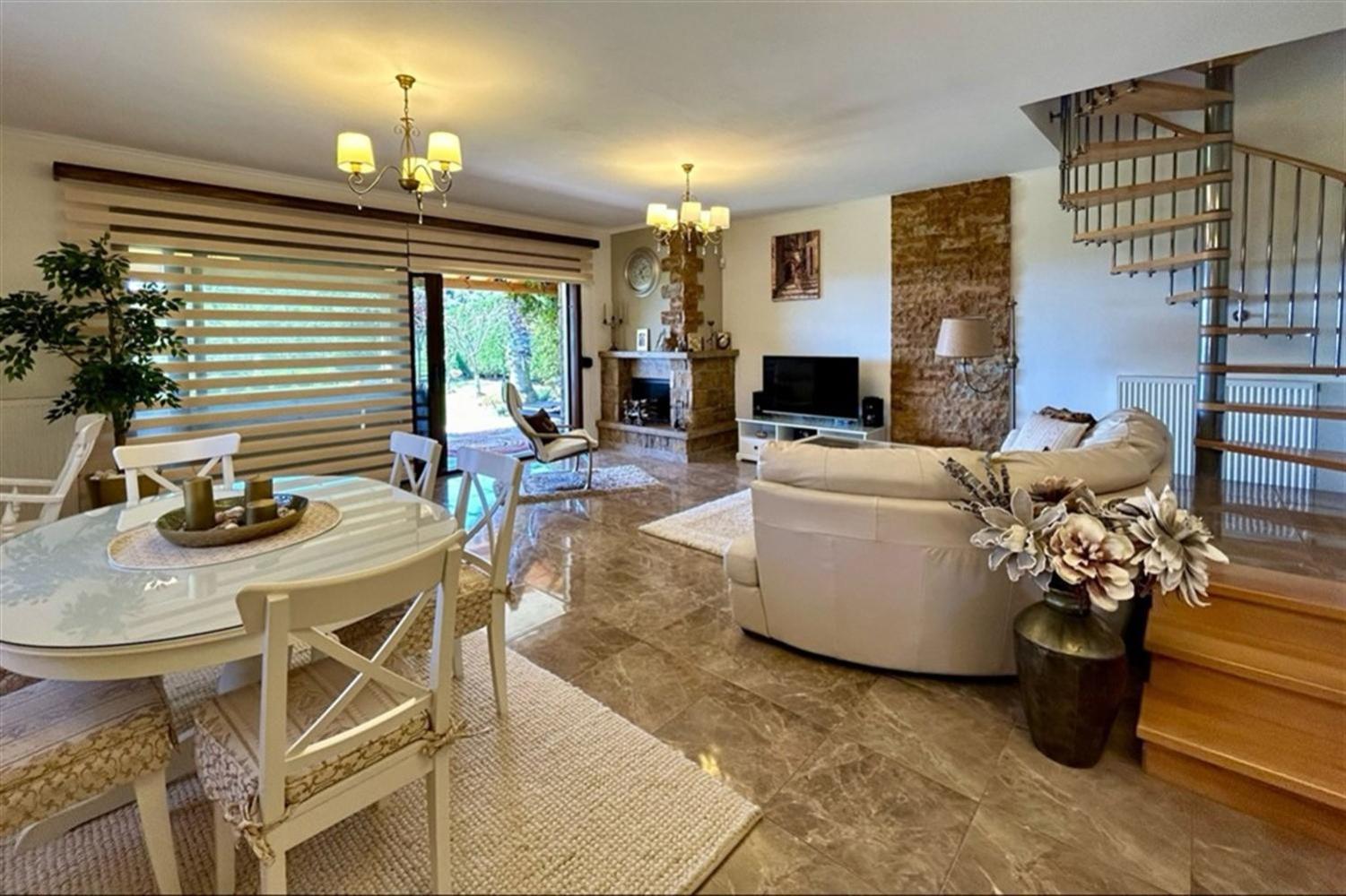 Three-Bedroom Villa photo 1