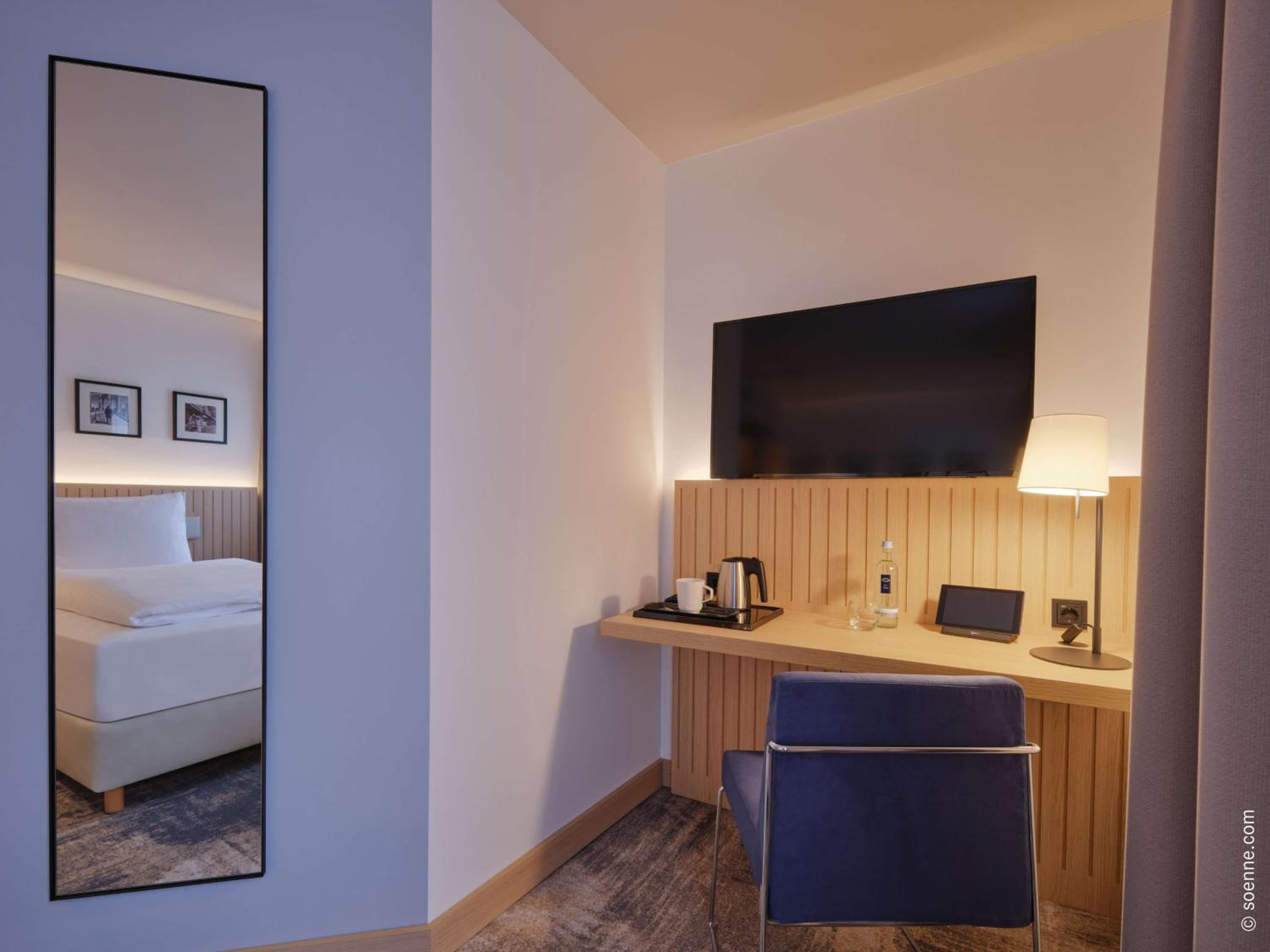 Standard King Room - Photo 2
