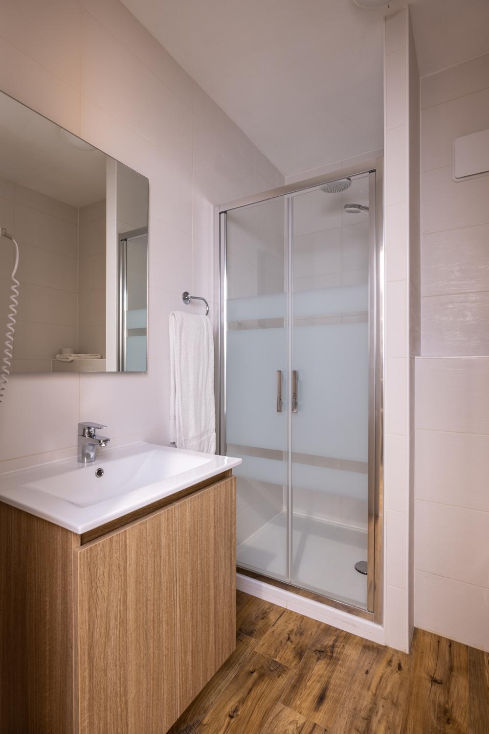 Comfort  Double Room - Photo 9