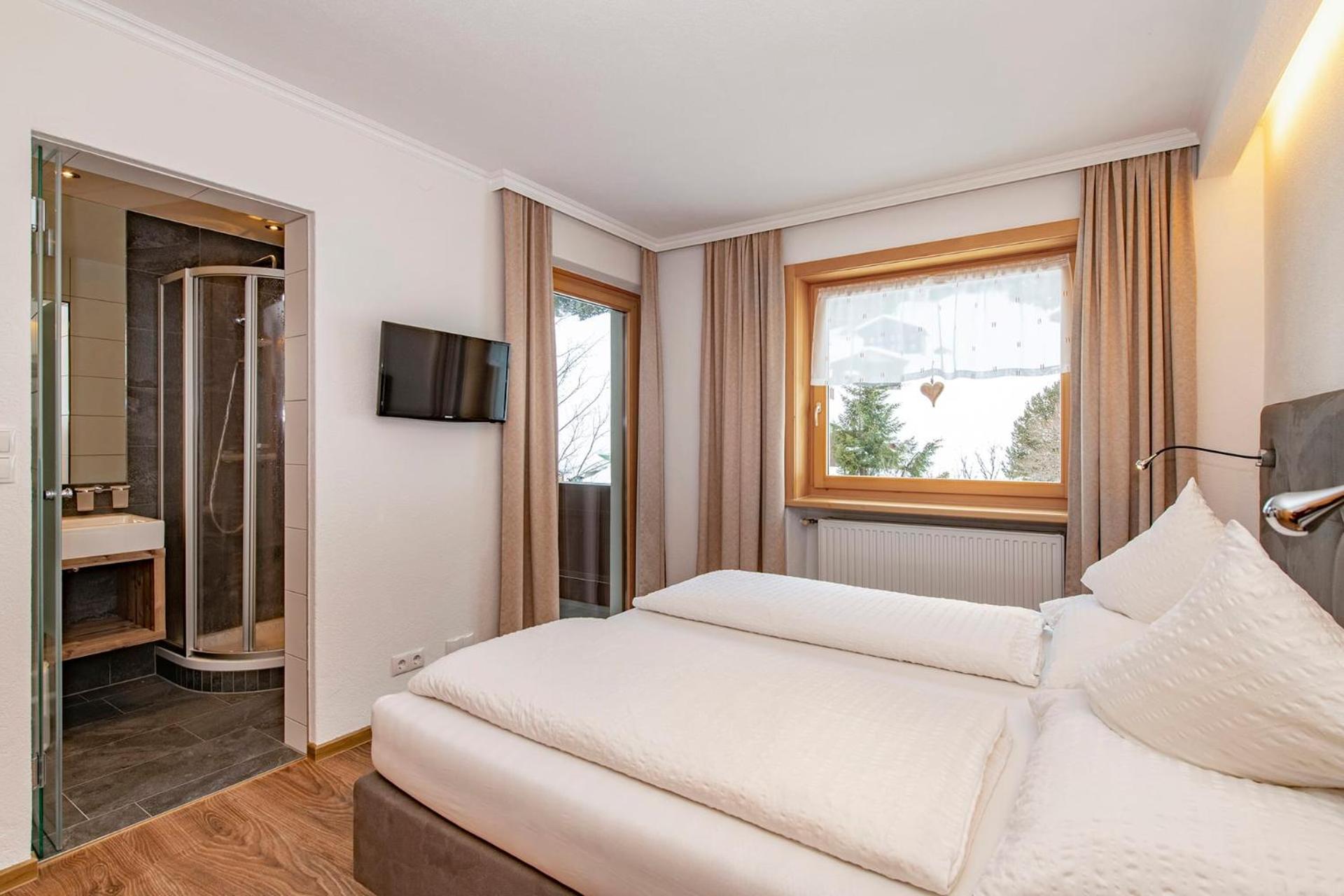 Small Double Room photo 3