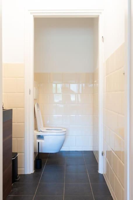 Studio Apartment photo 2