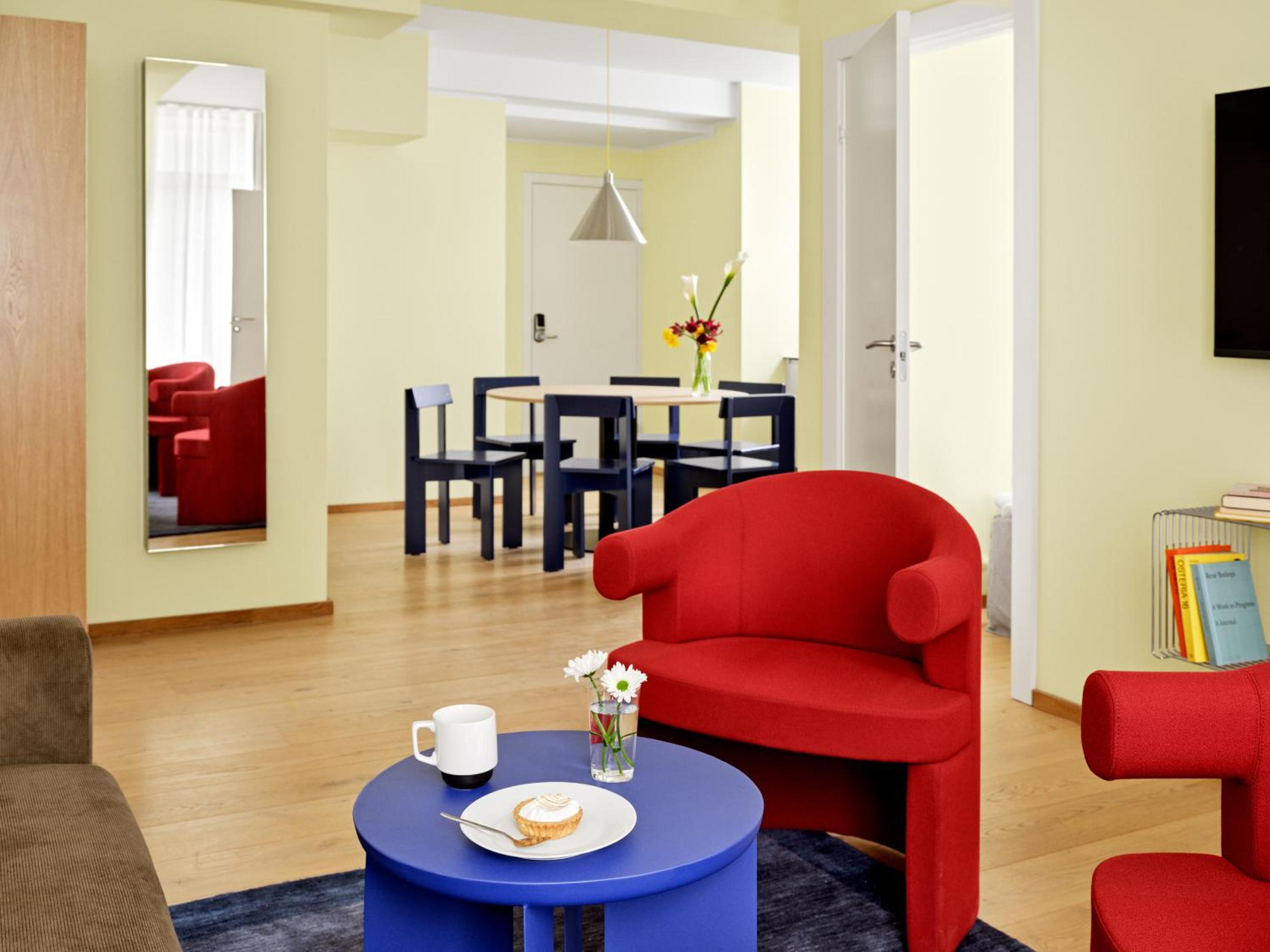 Three-Bedroom Apartment photo 1