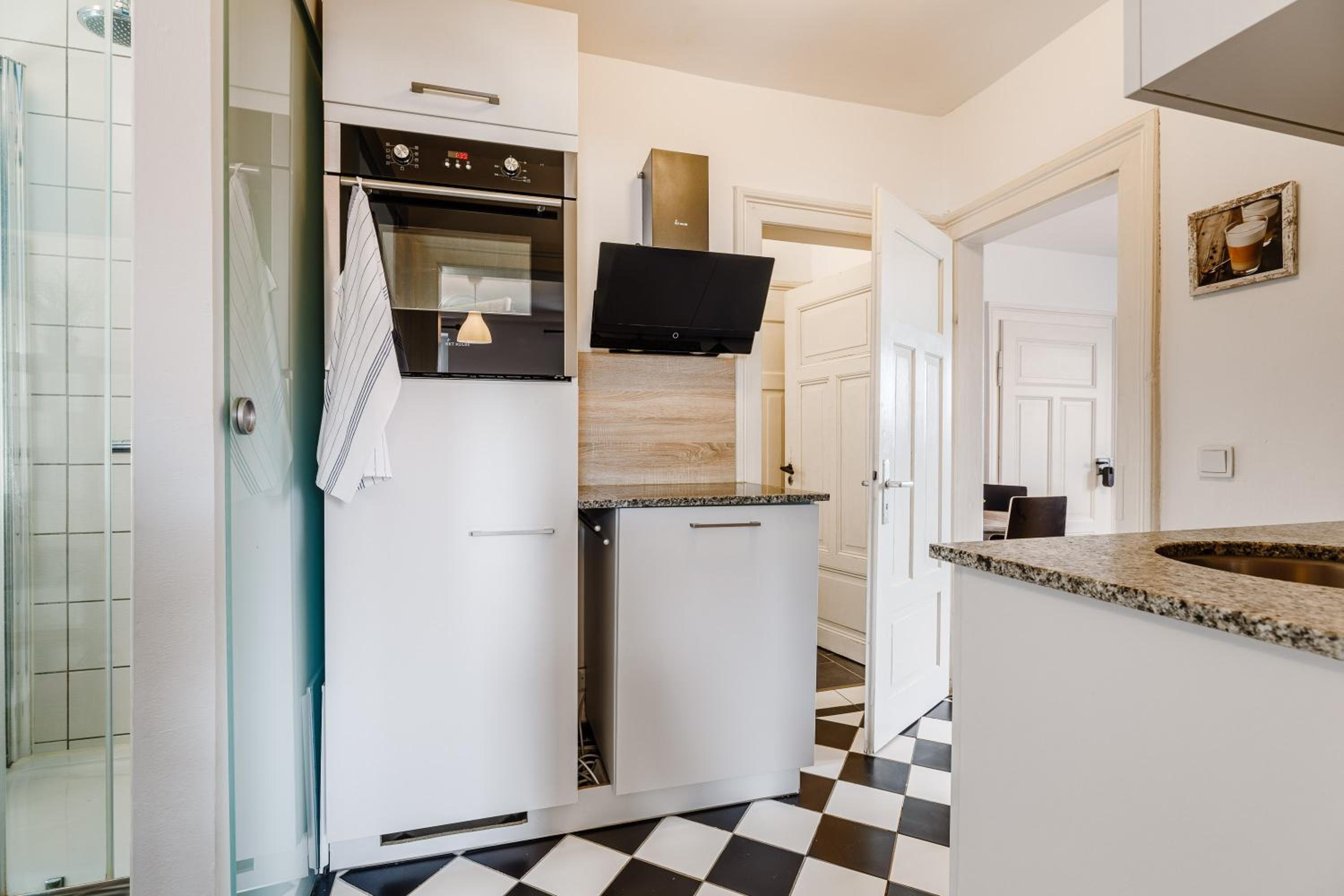 Two-Bedroom Apartment - Photo 8