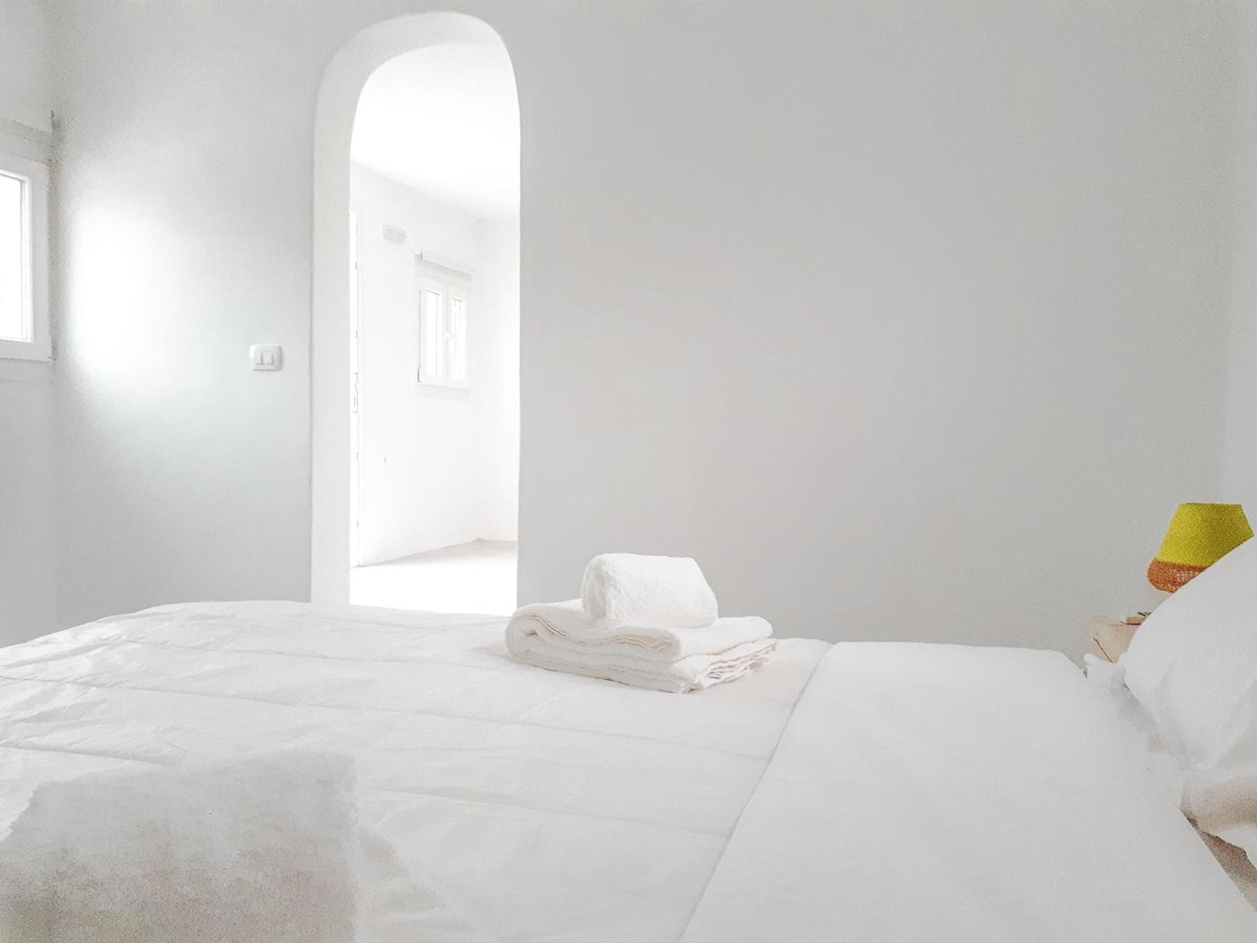 One-Bedroom House photo 1