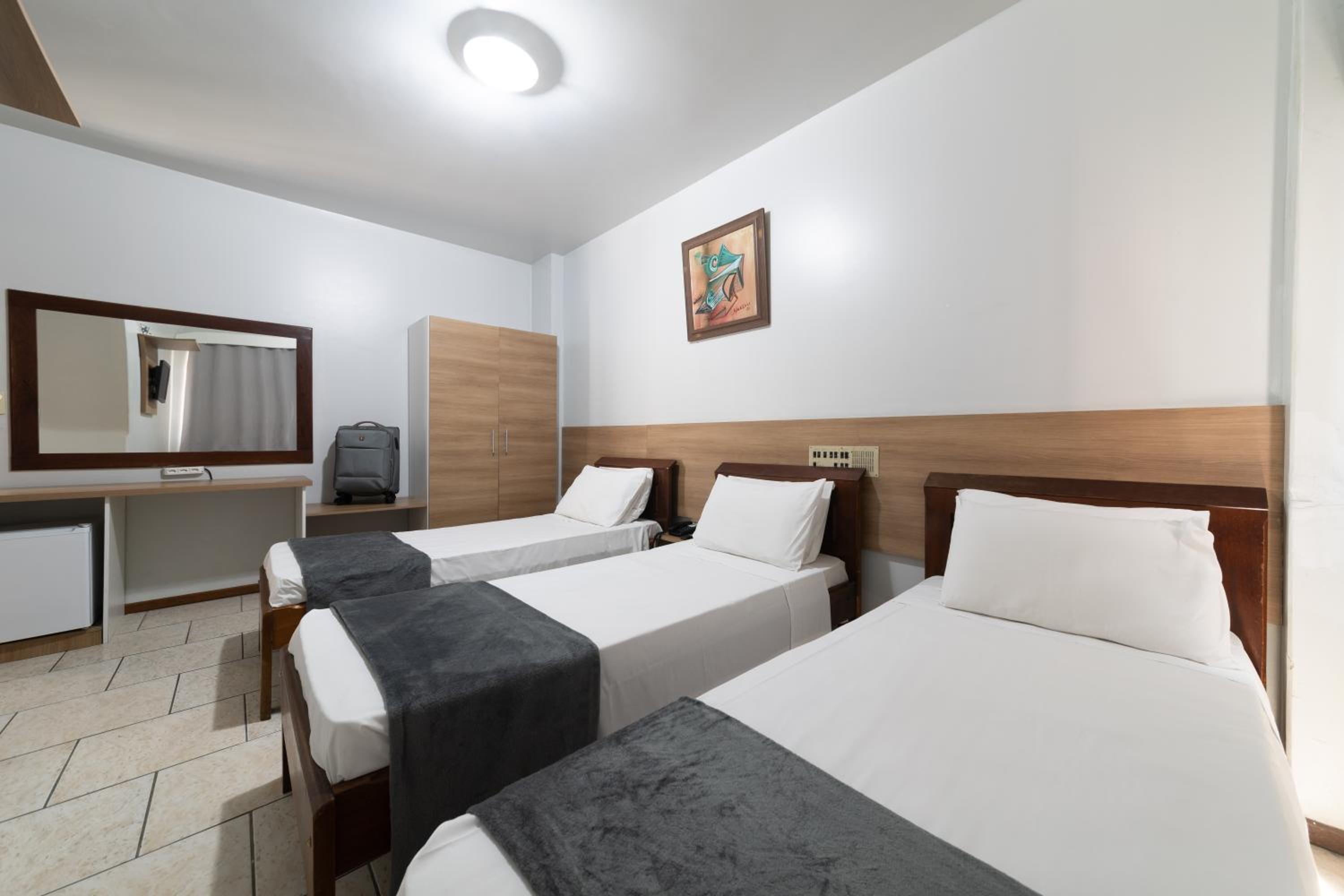 Standard Triple Room with 3 Single Bad