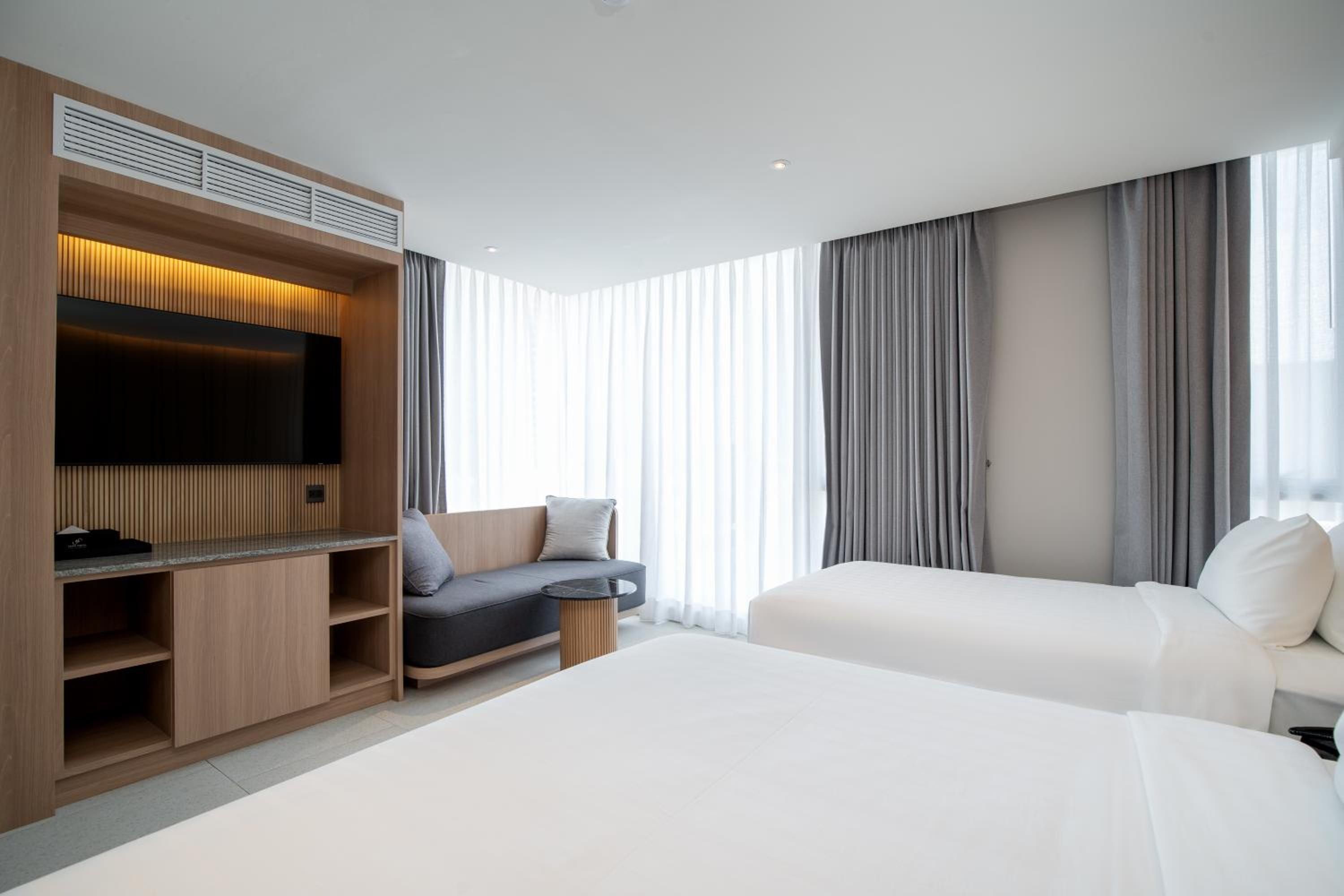 Premier Family Suite photo 2
