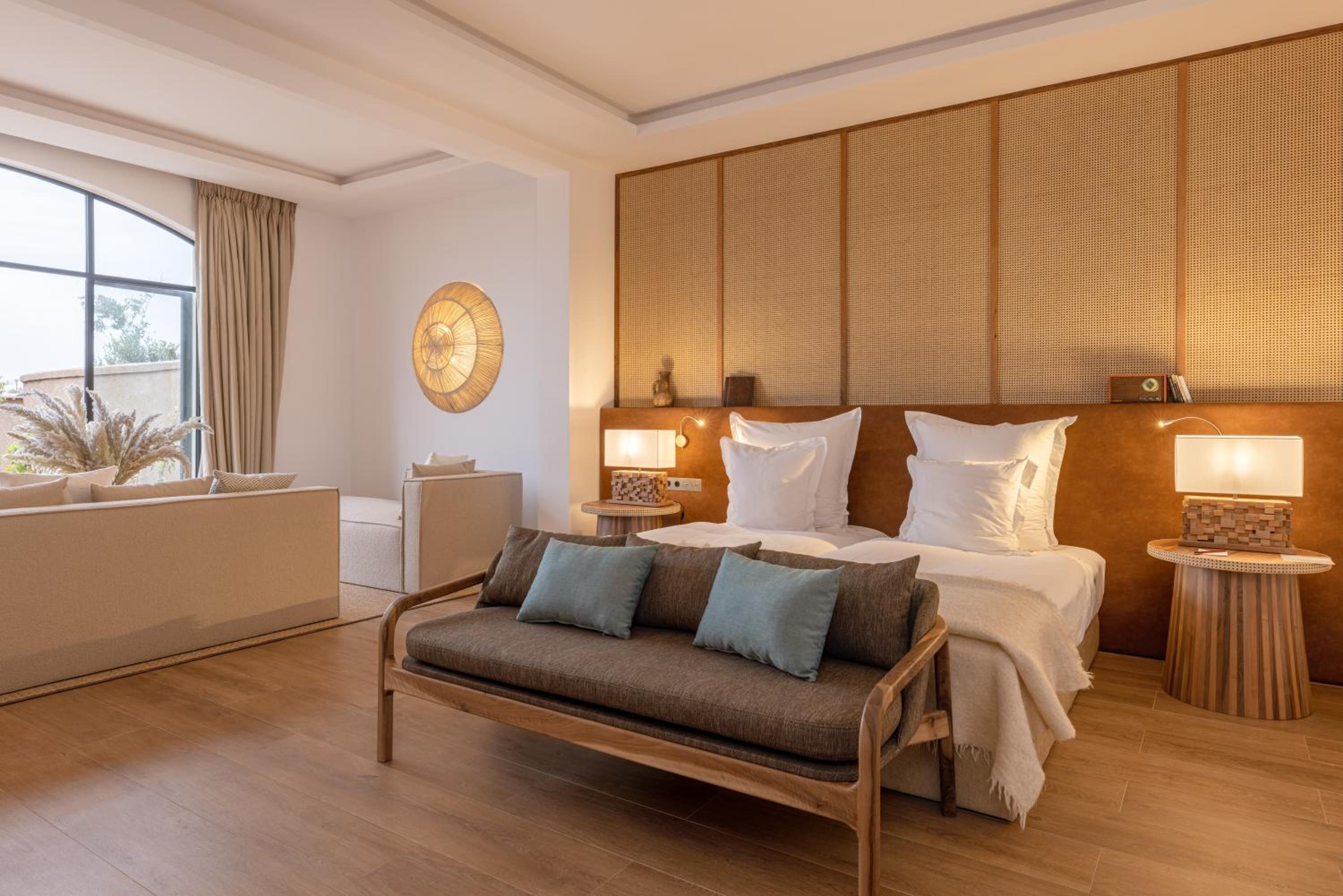 Superior King Suite - Photo 27