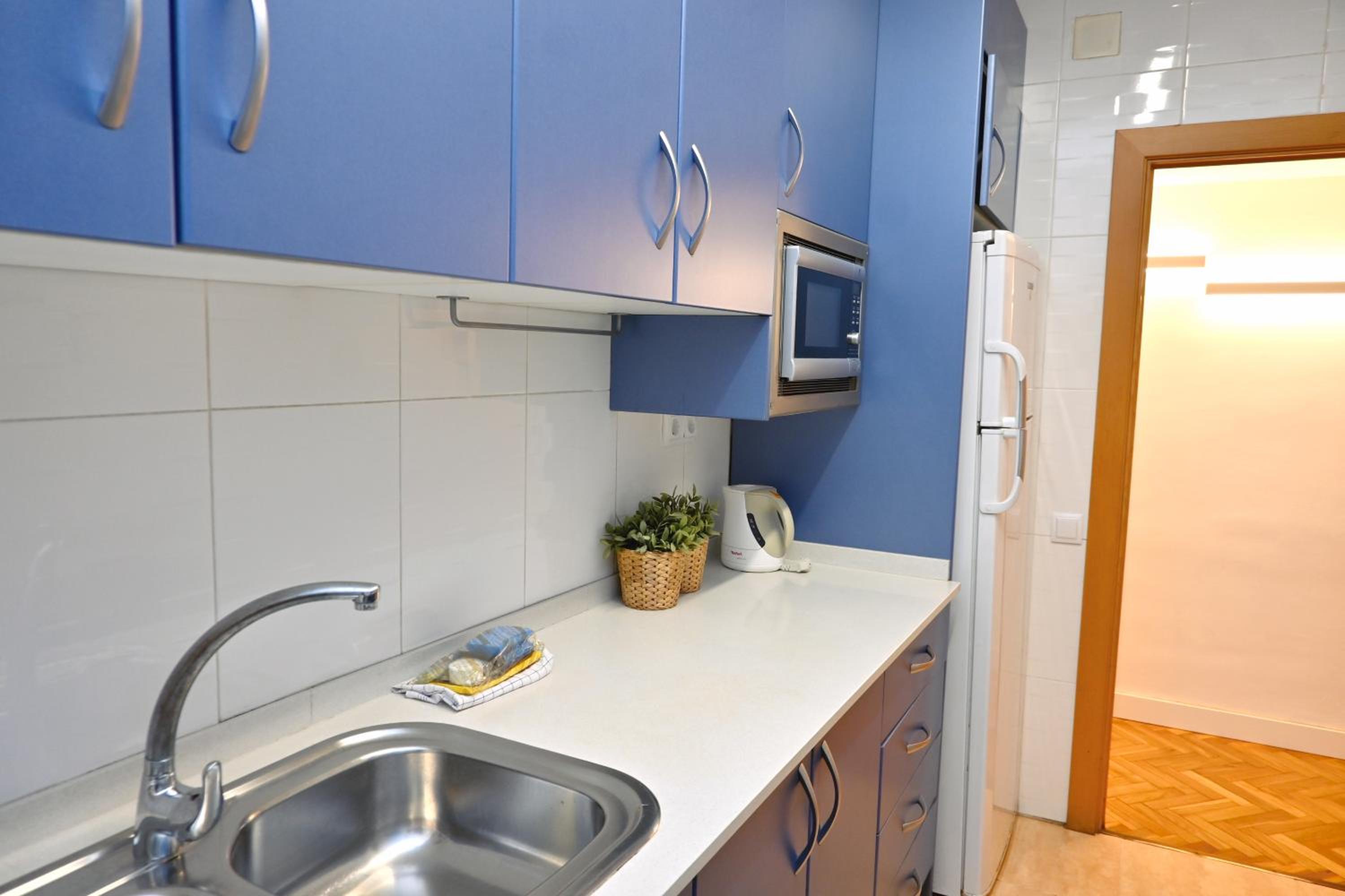 Apartment photo 2